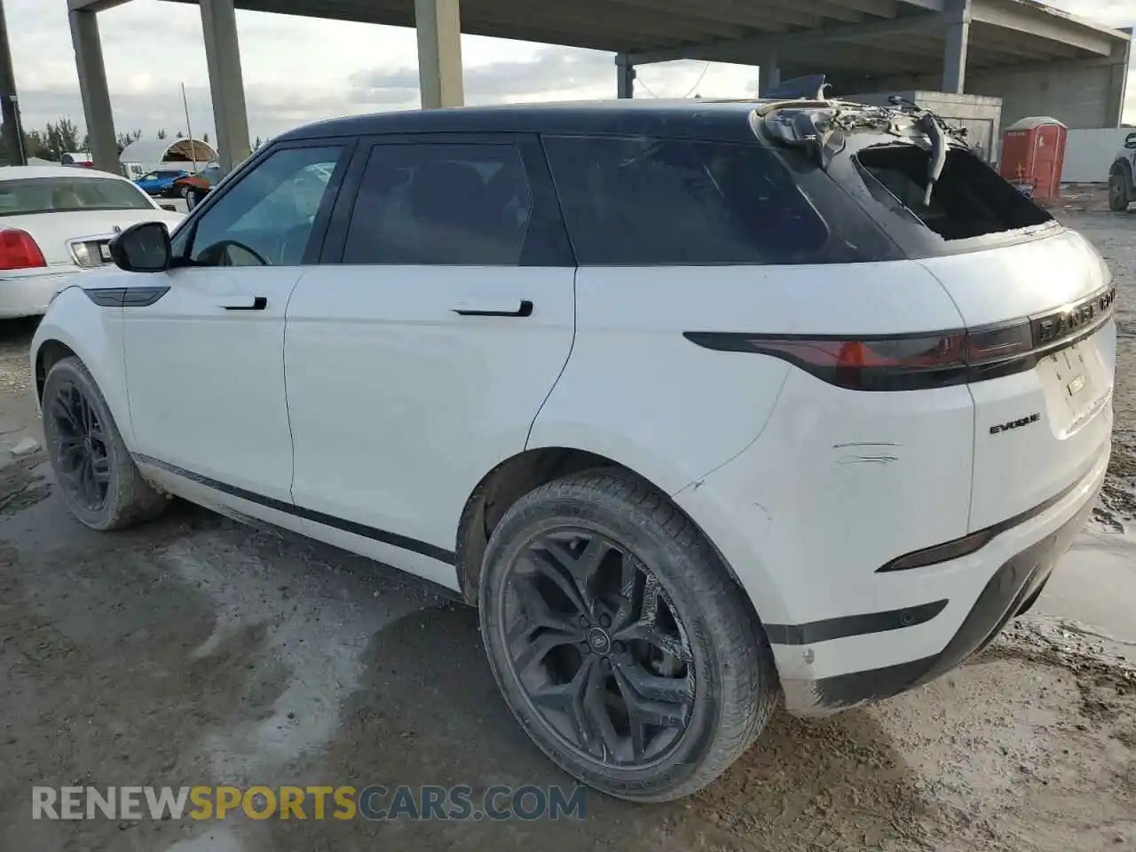 2 Photograph of a damaged car SALZJ2FX9PH192947 LAND ROVER RANGEROVER 2023