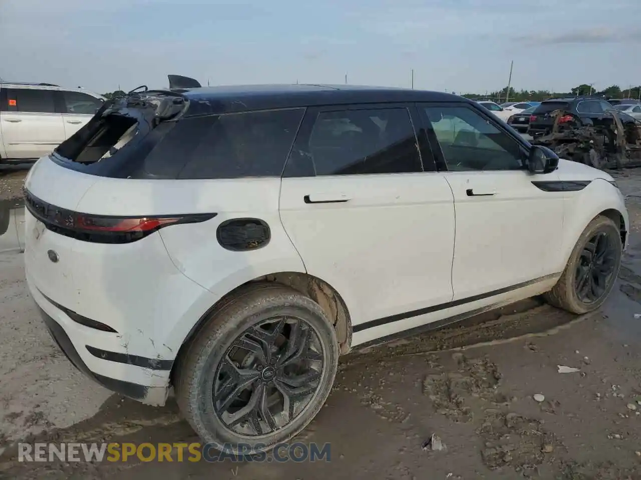 3 Photograph of a damaged car SALZJ2FX9PH192947 LAND ROVER RANGEROVER 2023
