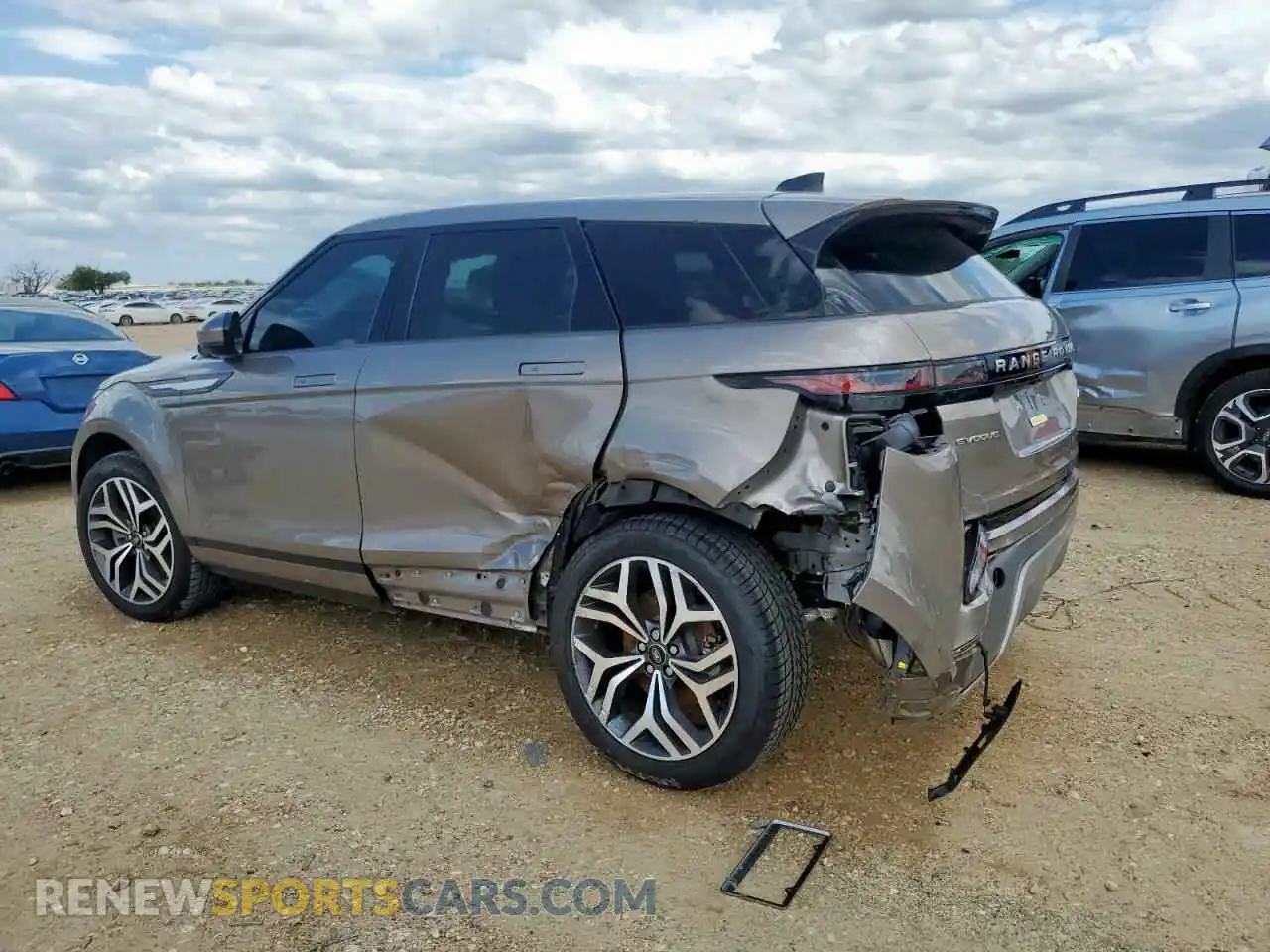 2 fotografías del automóvil dañado SALZP2FX4PH216585 LAND ROVER RANGEROVER 2023