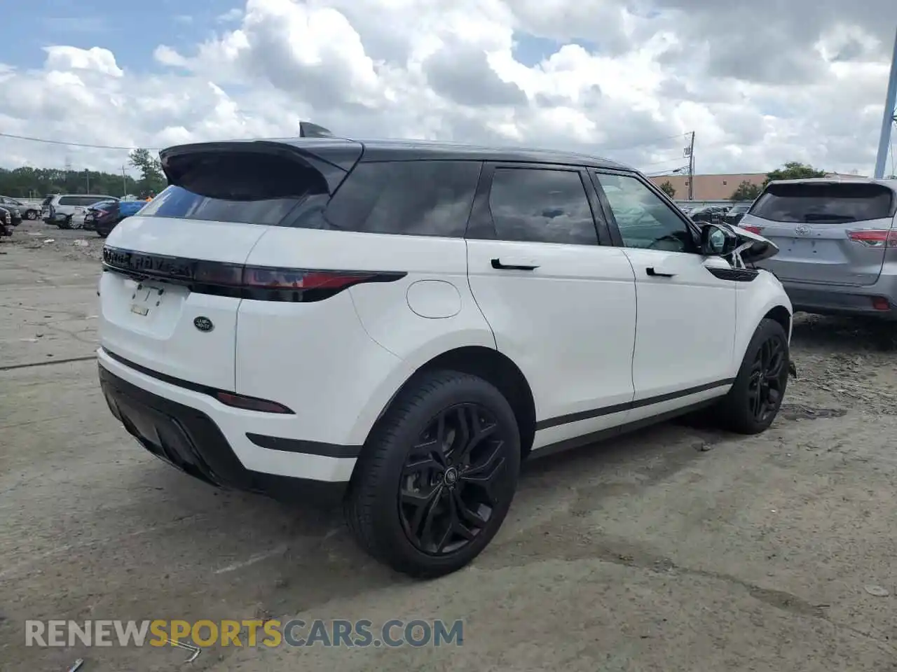 3 Photograph of a damaged car SALZP2FX9PH186208 LAND ROVER RANGEROVER 2023