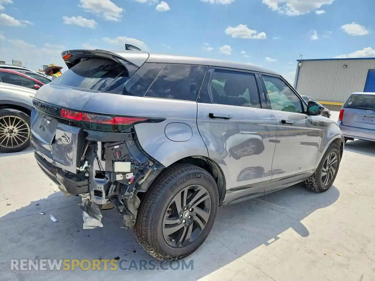 3 Photograph of a damaged car SALZT2FX9PH180789 LAND ROVER RANGEROVER 2023