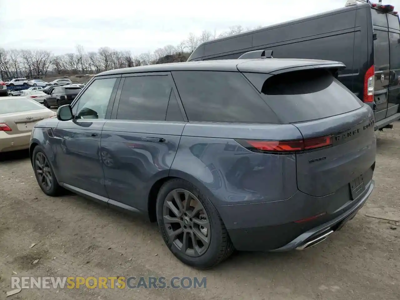 2 Photograph of a damaged car SAL1P9EU2RA414915 LAND ROVER RANGEROVER 2024