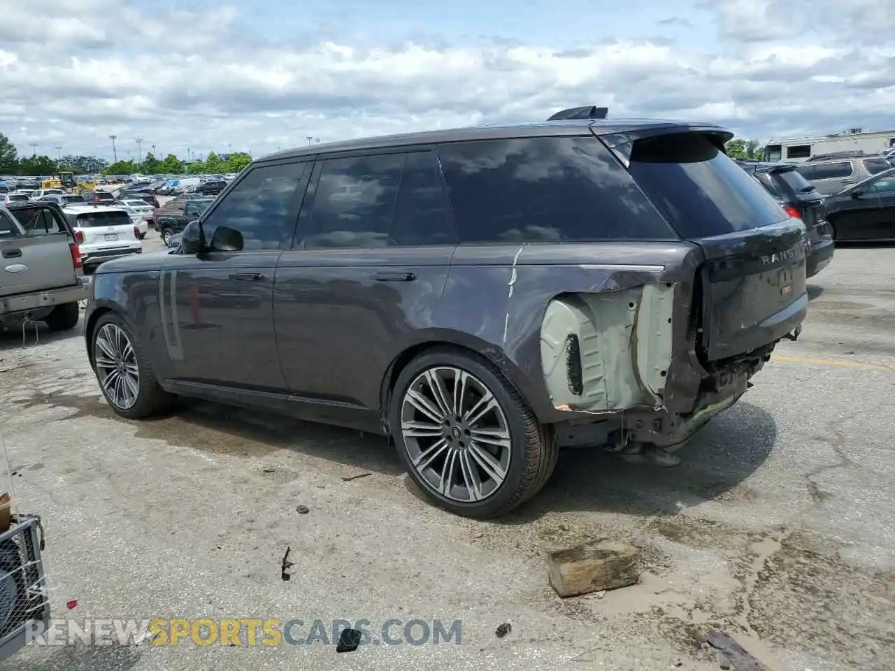 2 Photograph of a damaged car SALKP9FUXRA203643 LAND ROVER RANGEROVER 2024
