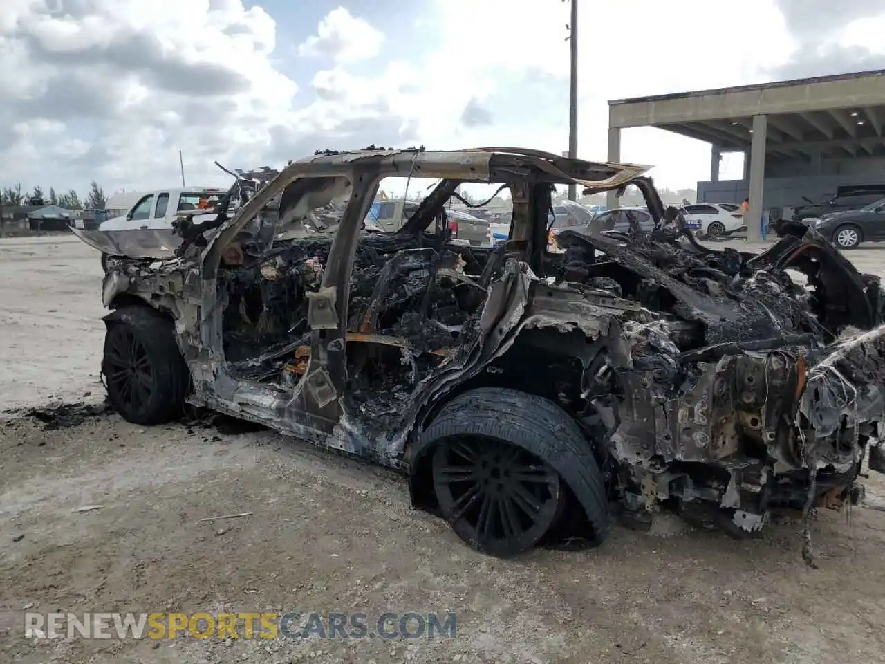 2 Photograph of a damaged car SALKP9FUXRA209765 LAND ROVER RANGEROVER 2024