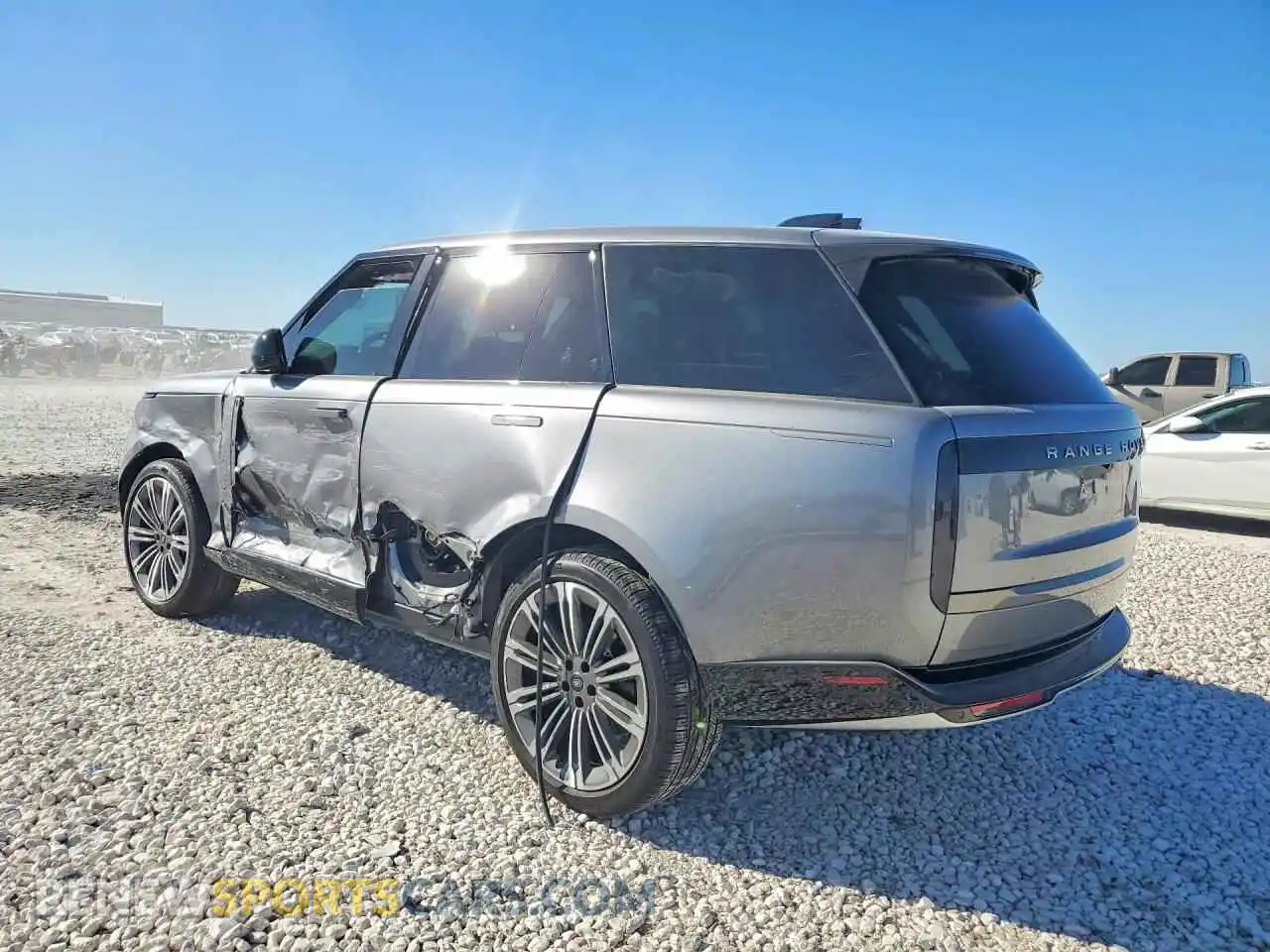 2 Фотография поврежденного автомобиля SALKP9FU2SA273921 LAND ROVER RANGEROVER 2025