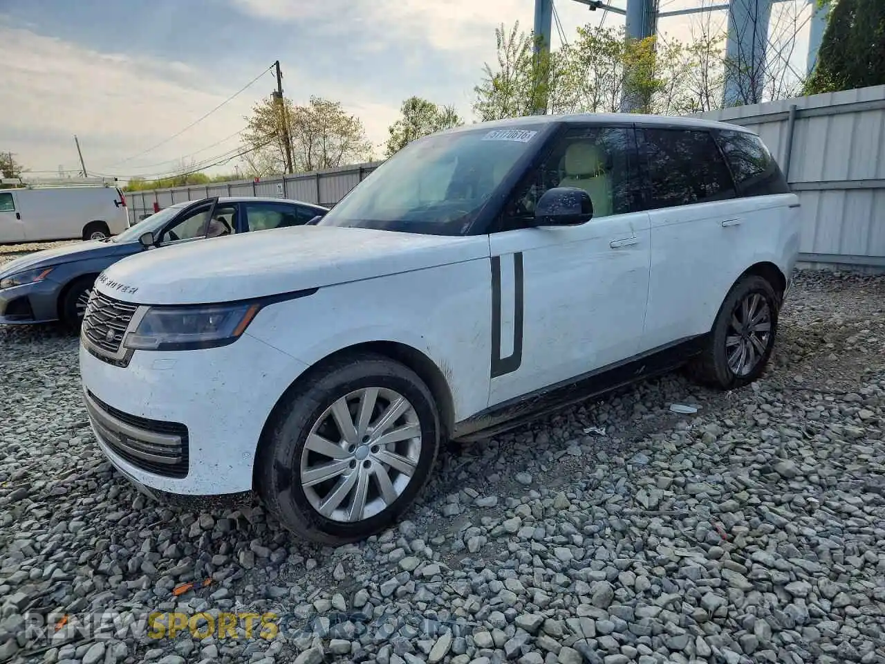 1 Фотография поврежденного автомобиля SALKP9FU8SA275611 LAND ROVER RANGEROVER 2025