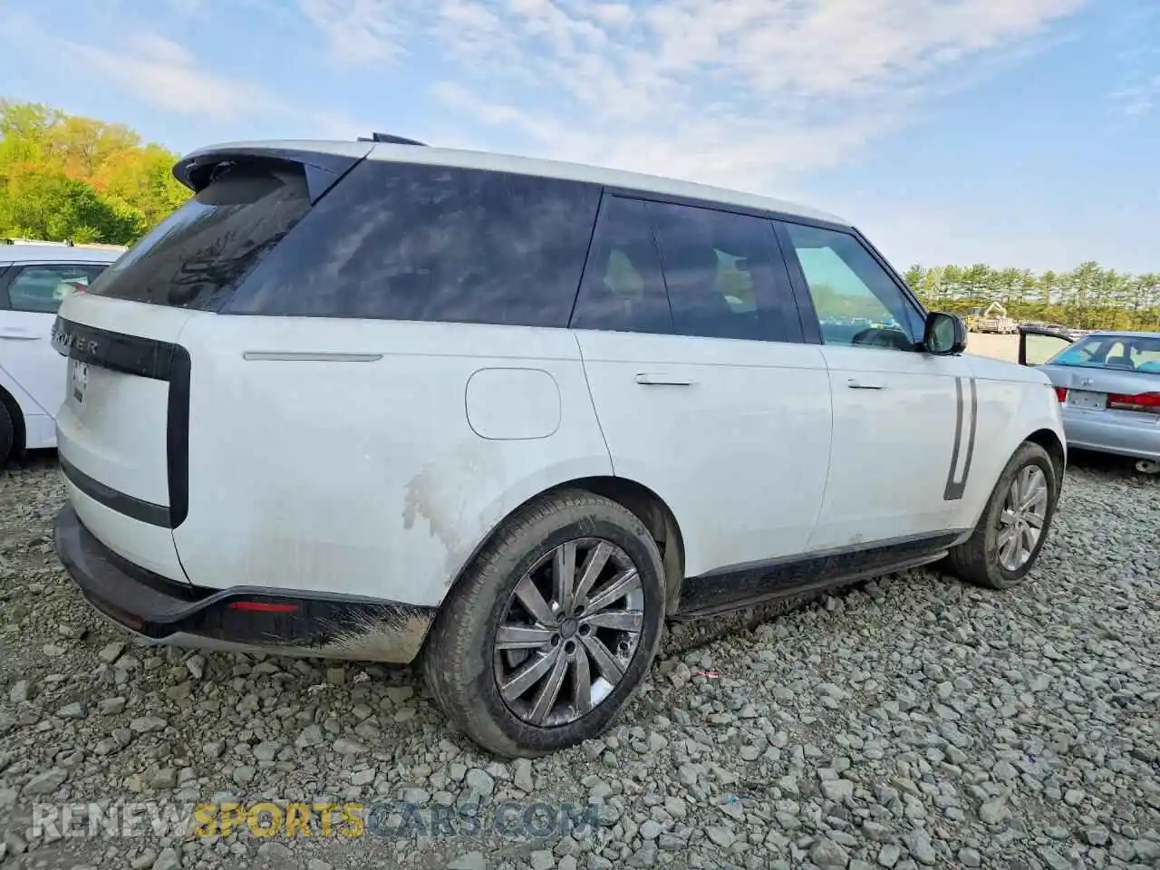 3 Фотография поврежденного автомобиля SALKP9FU8SA275611 LAND ROVER RANGEROVER 2025