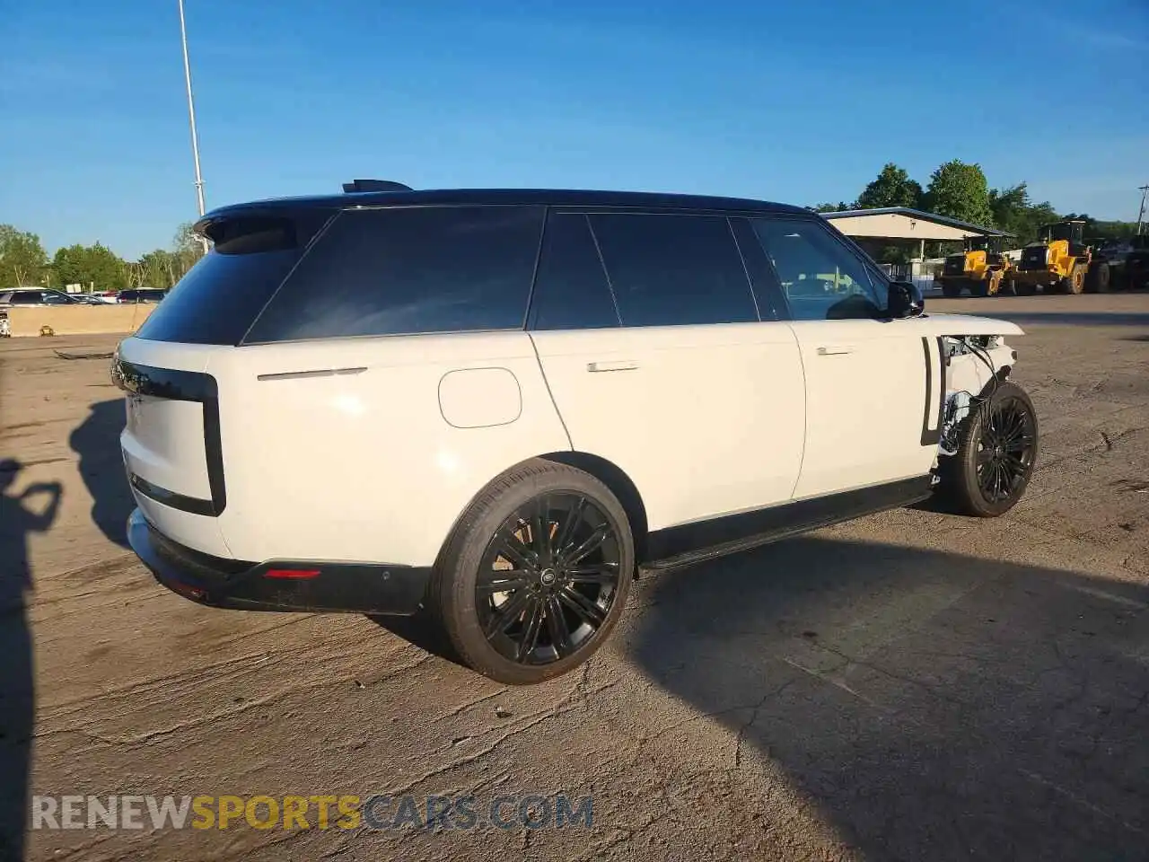3 Фотография поврежденного автомобиля SALKPBE92SA334205 LAND ROVER RANGEROVER 2025