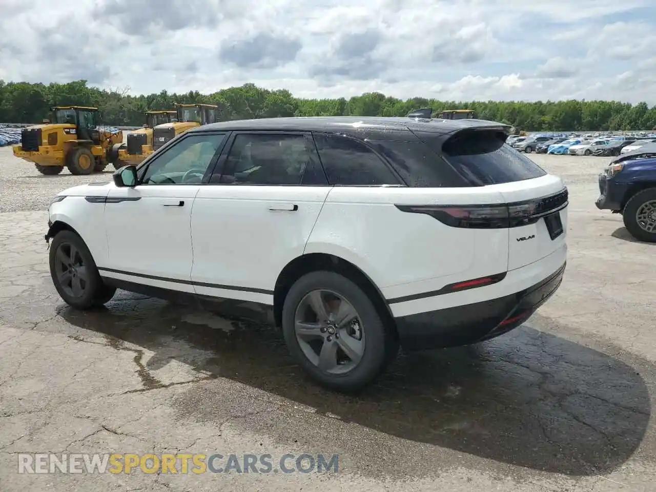 2 Photograph of a damaged car SALYL2EX3SA393252 LAND ROVER RANGEROVER 2025