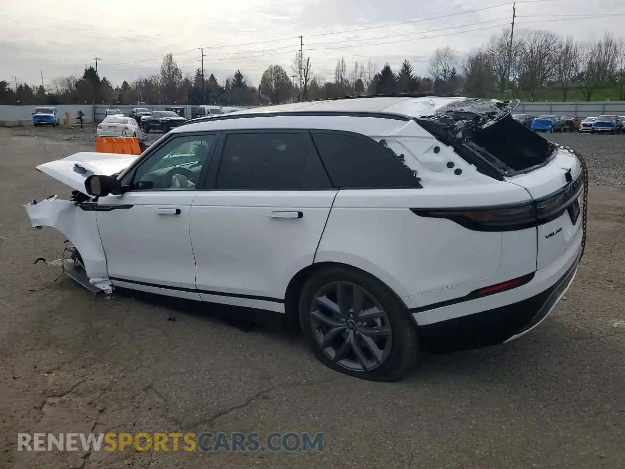 2 Photograph of a damaged car SALYL2EX4TA818530 LAND ROVER RANGEROVER 2026
