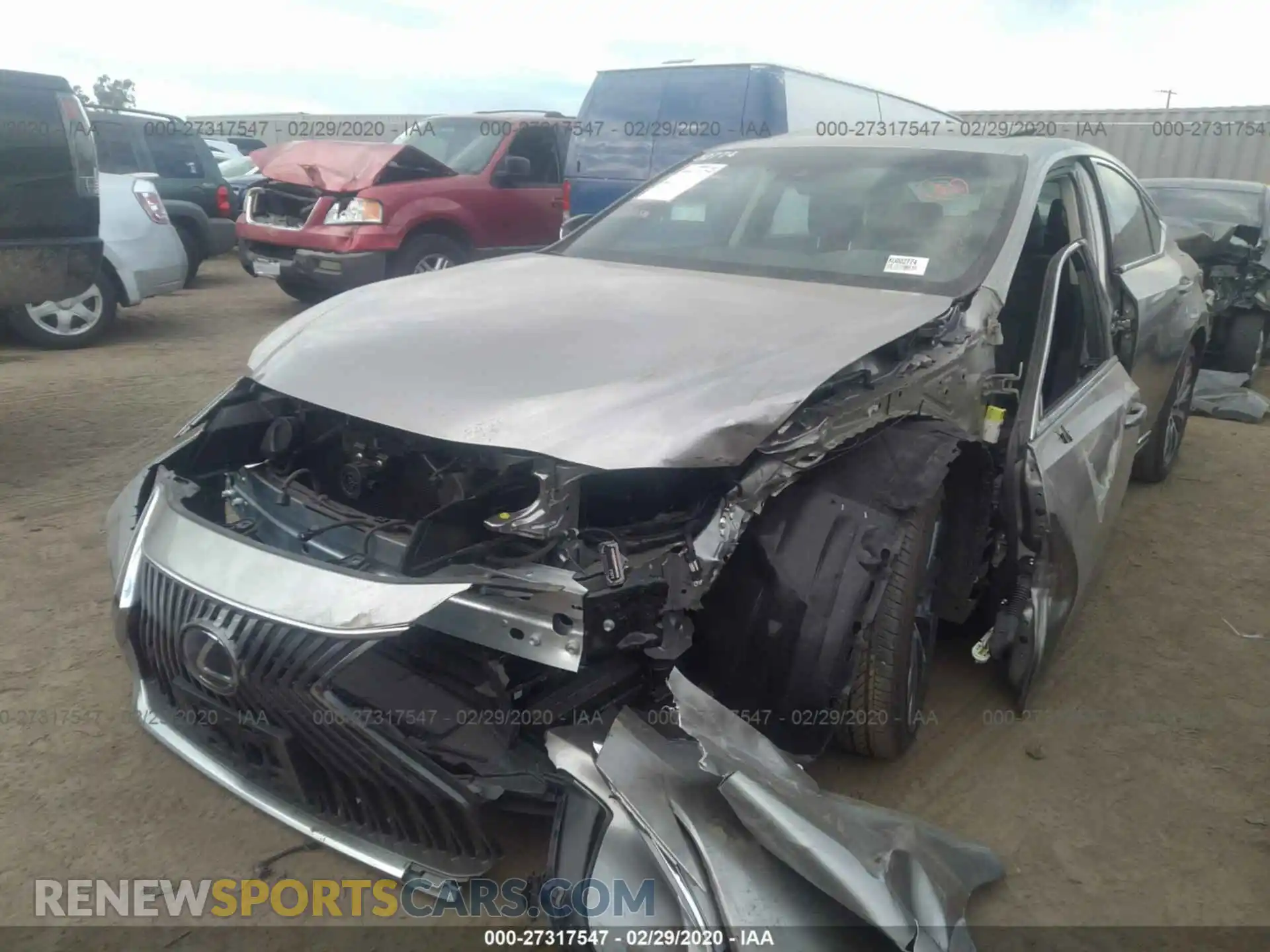 2 Photograph of a damaged car 58AB21B11KU002774 LEXUS ES 2019