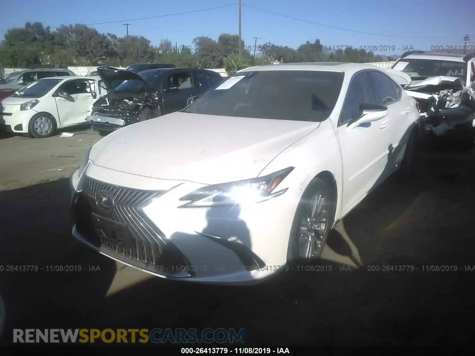 2 Photograph of a damaged car 58AB21B19KU001100 LEXUS ES 2019