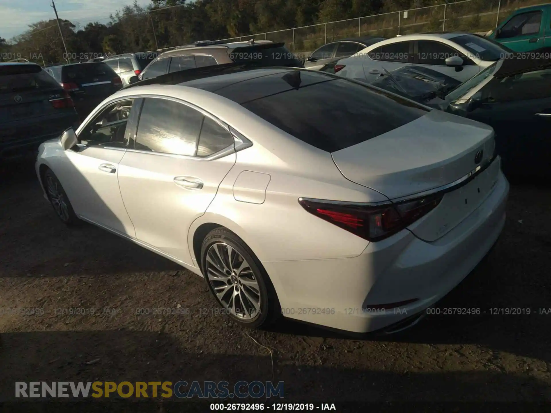 3 Photograph of a damaged car 58ABZ1B10KU024809 LEXUS ES 2019
