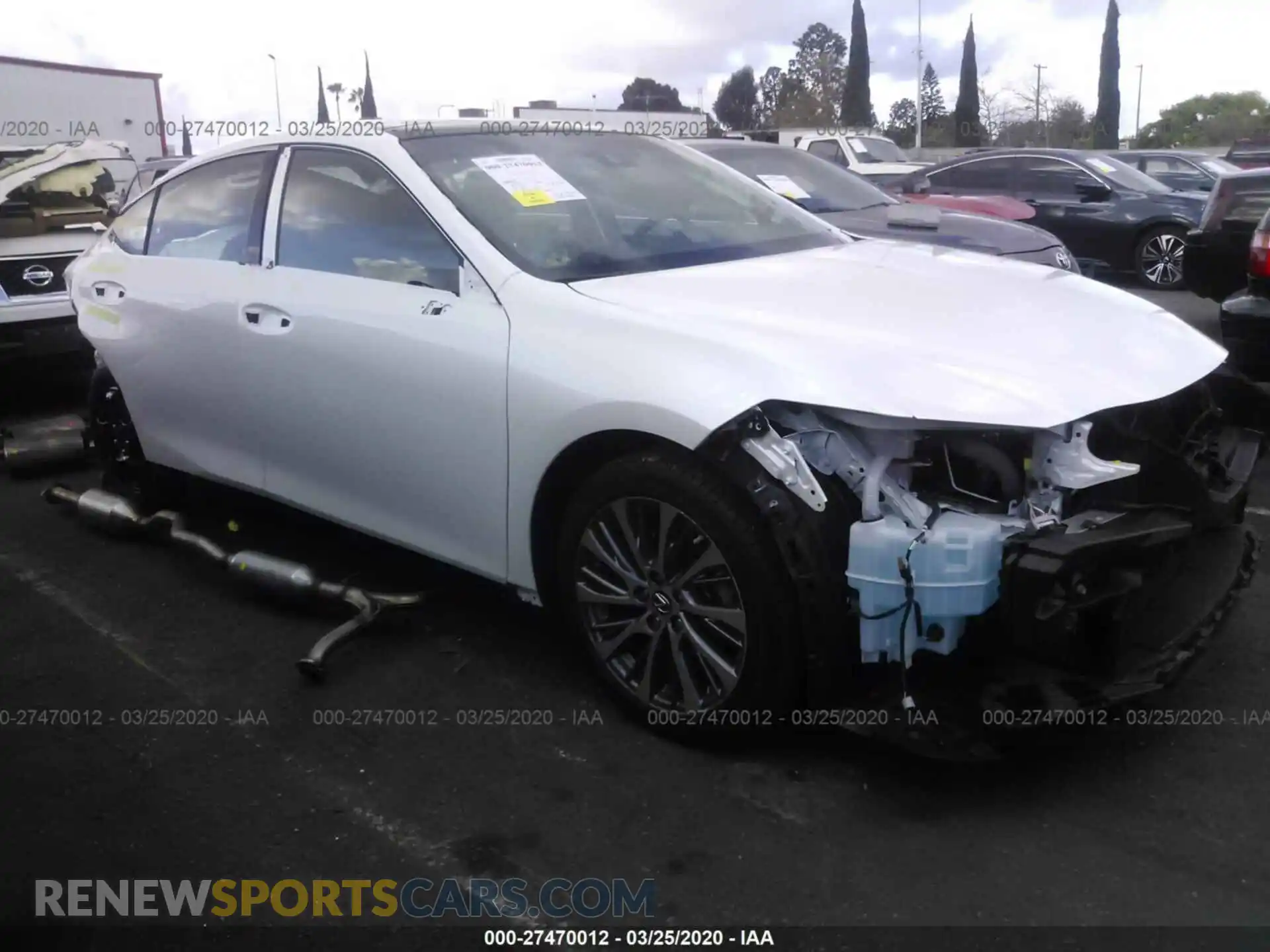 1 Photograph of a damaged car 58ABZ1B11KU005508 LEXUS ES 2019