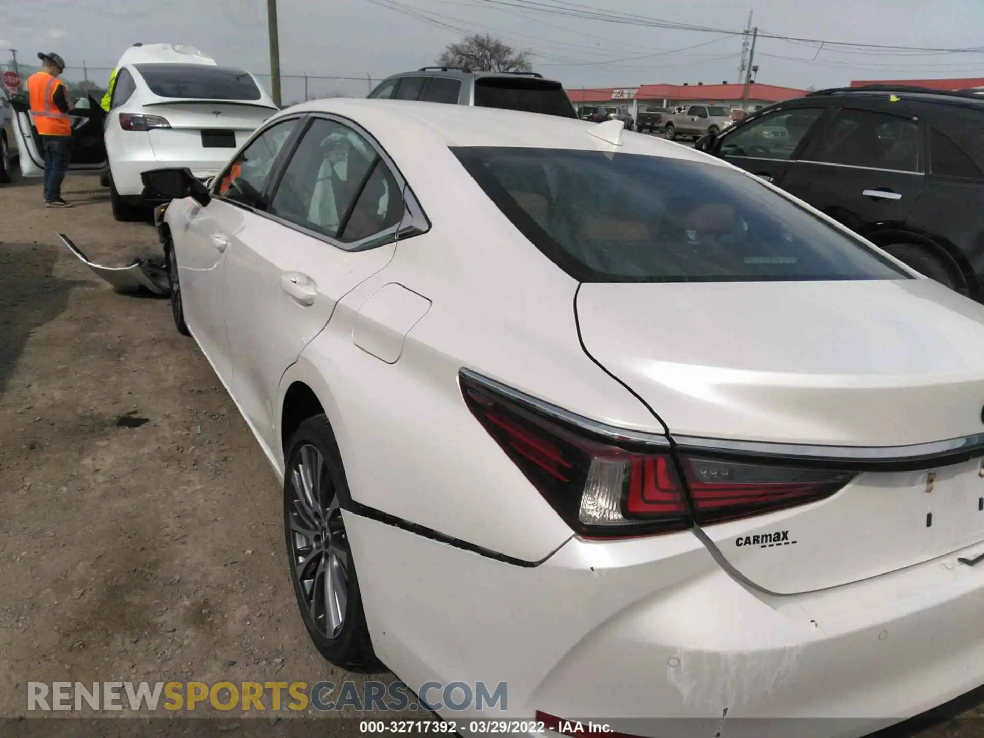 3 Photograph of a damaged car 58ABZ1B11KU027007 LEXUS ES 2019