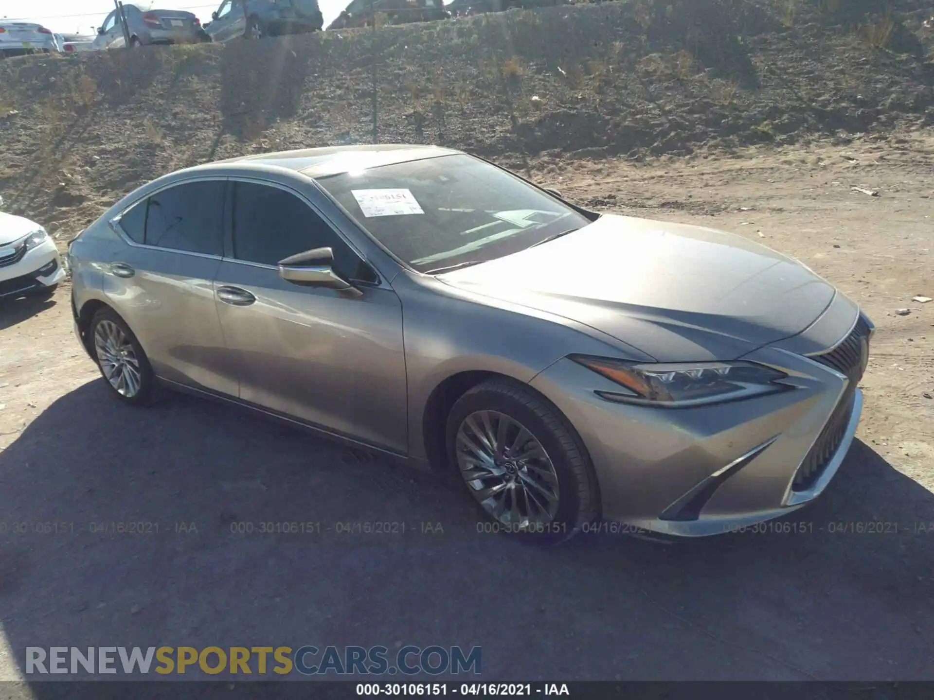 1 Photograph of a damaged car 58ABZ1B11KU027363 LEXUS ES 2019