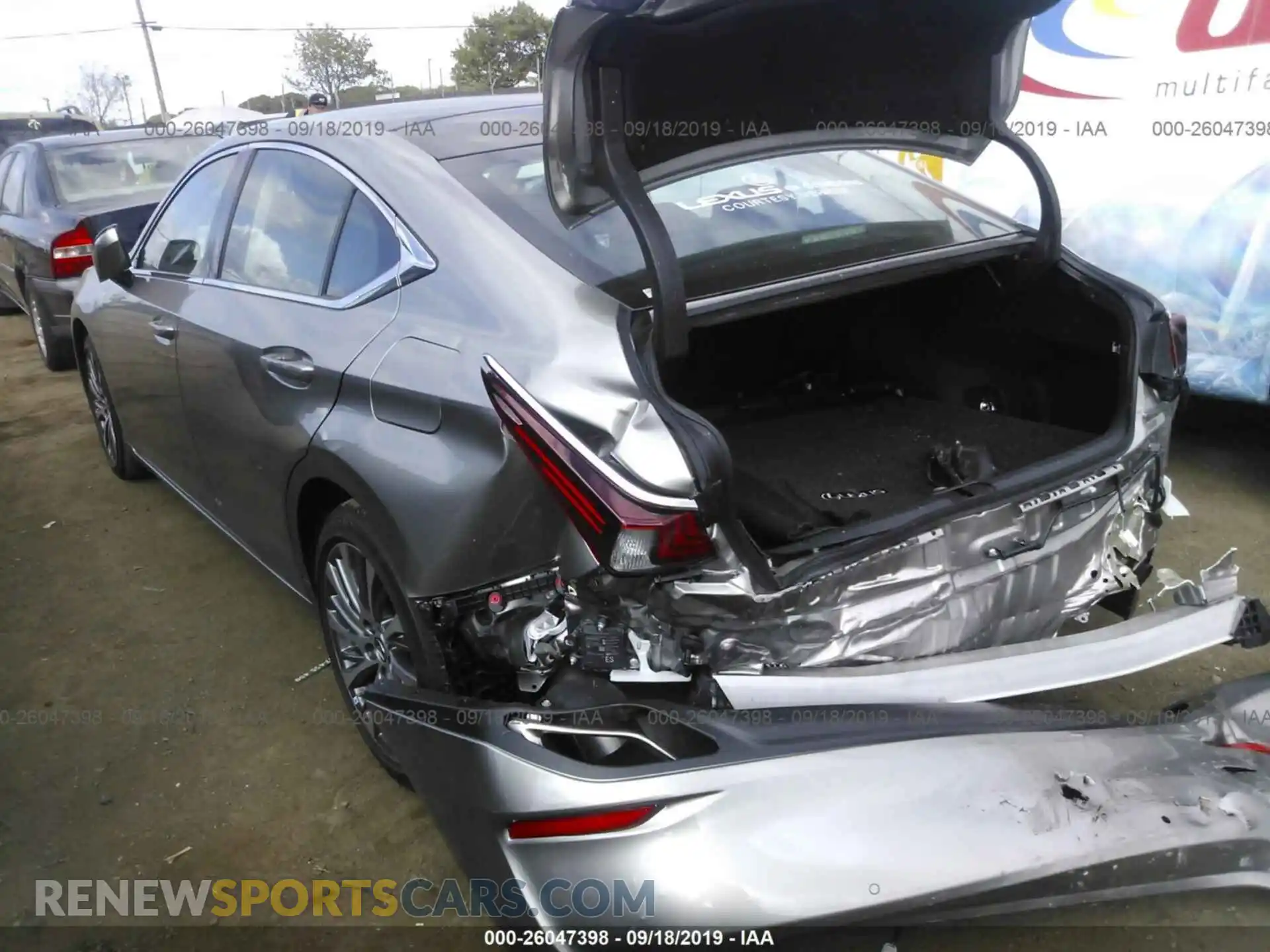 3 Photograph of a damaged car 58ABZ1B11KU043319 LEXUS ES 2019