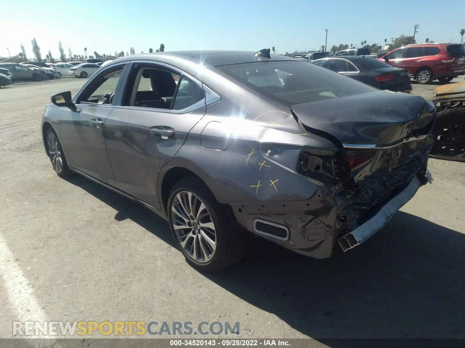 3 fotografías del automóvil dañado 58ABZ1B12KU038758 LEXUS ES 2019