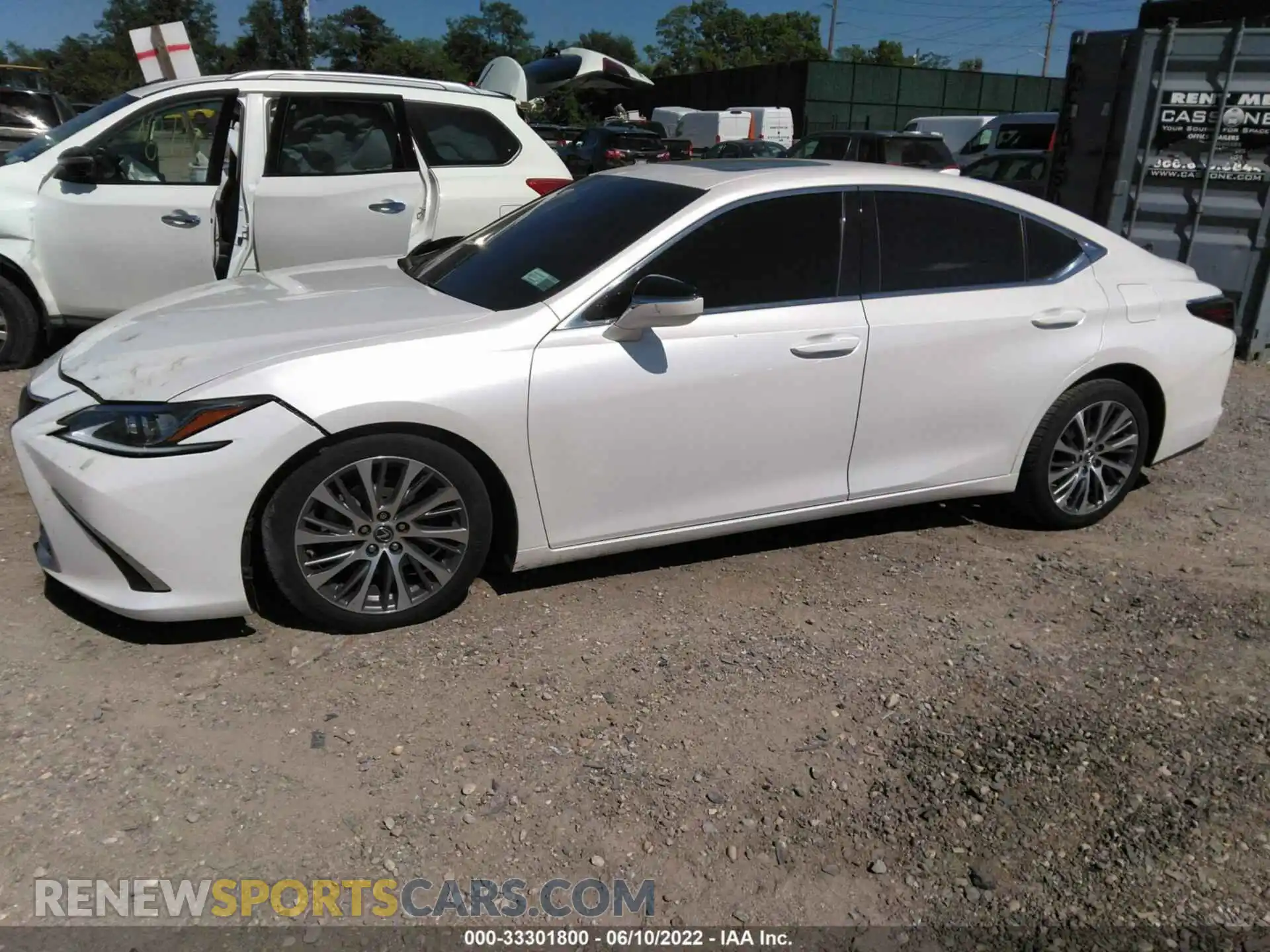 2 Photograph of a damaged car 58ABZ1B13KU016851 LEXUS ES 2019