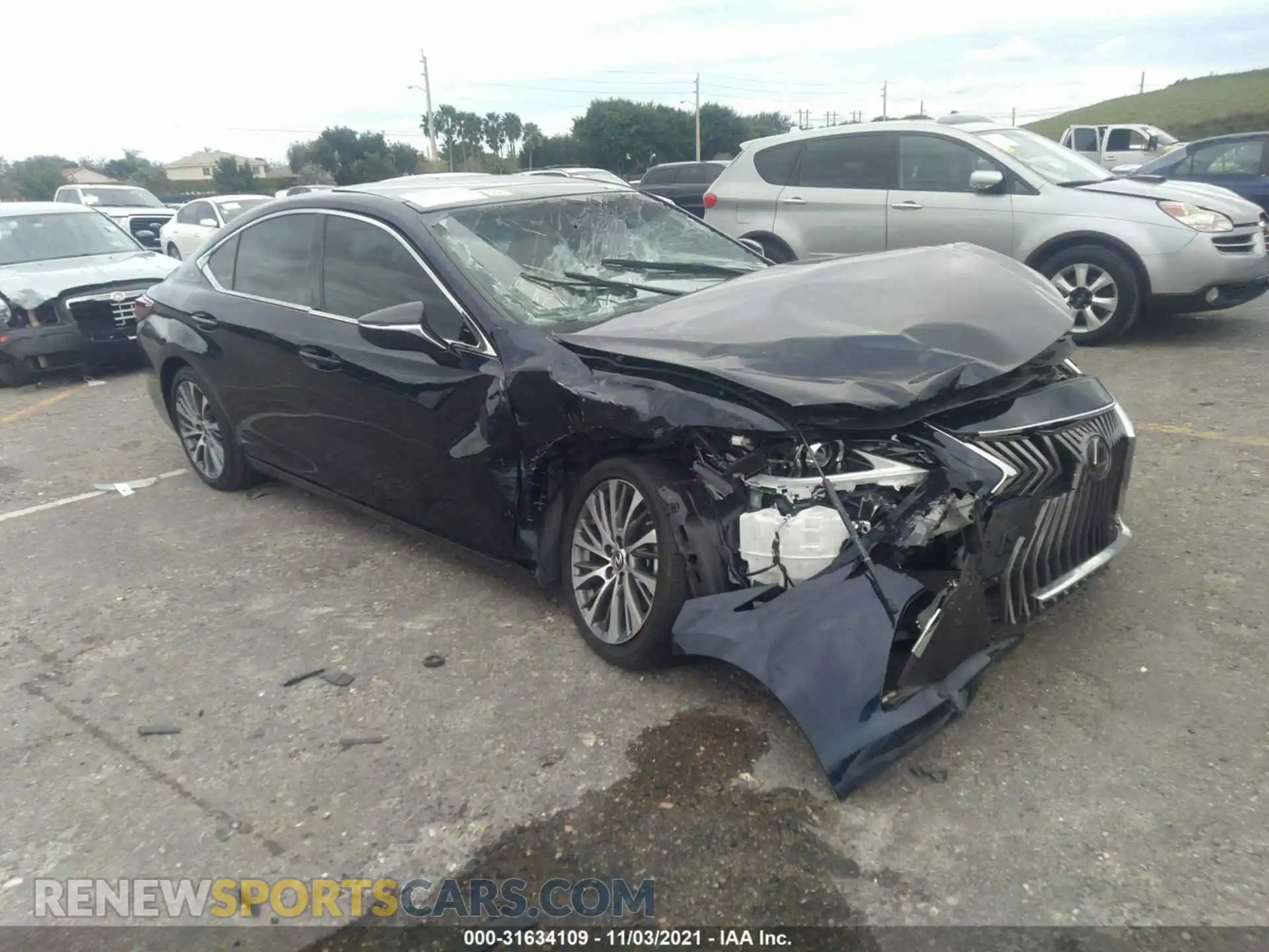 1 Photograph of a damaged car 58ABZ1B13KU033472 LEXUS ES 2019