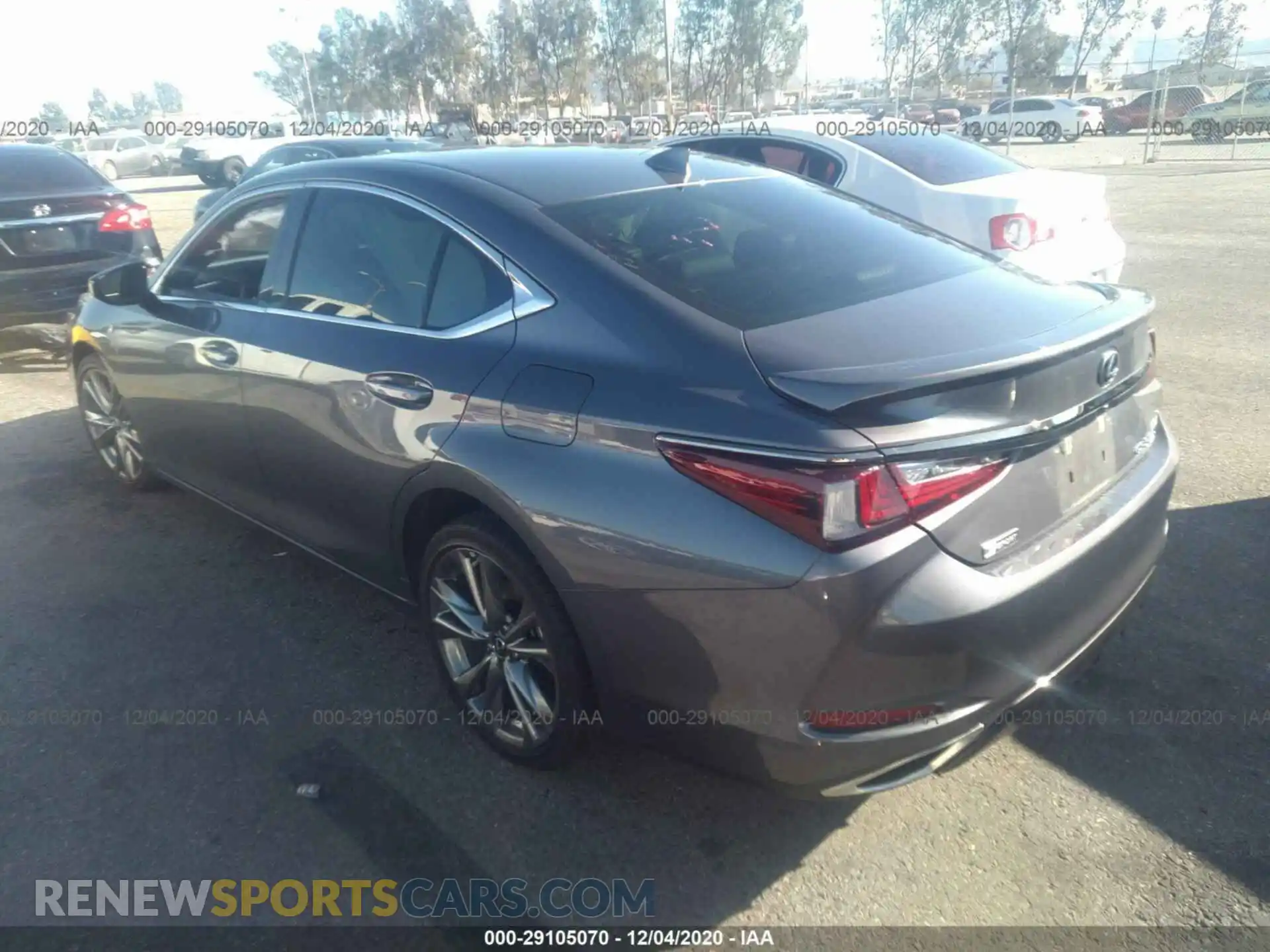 3 Photograph of a damaged car 58ABZ1B14KU002571 LEXUS ES 2019