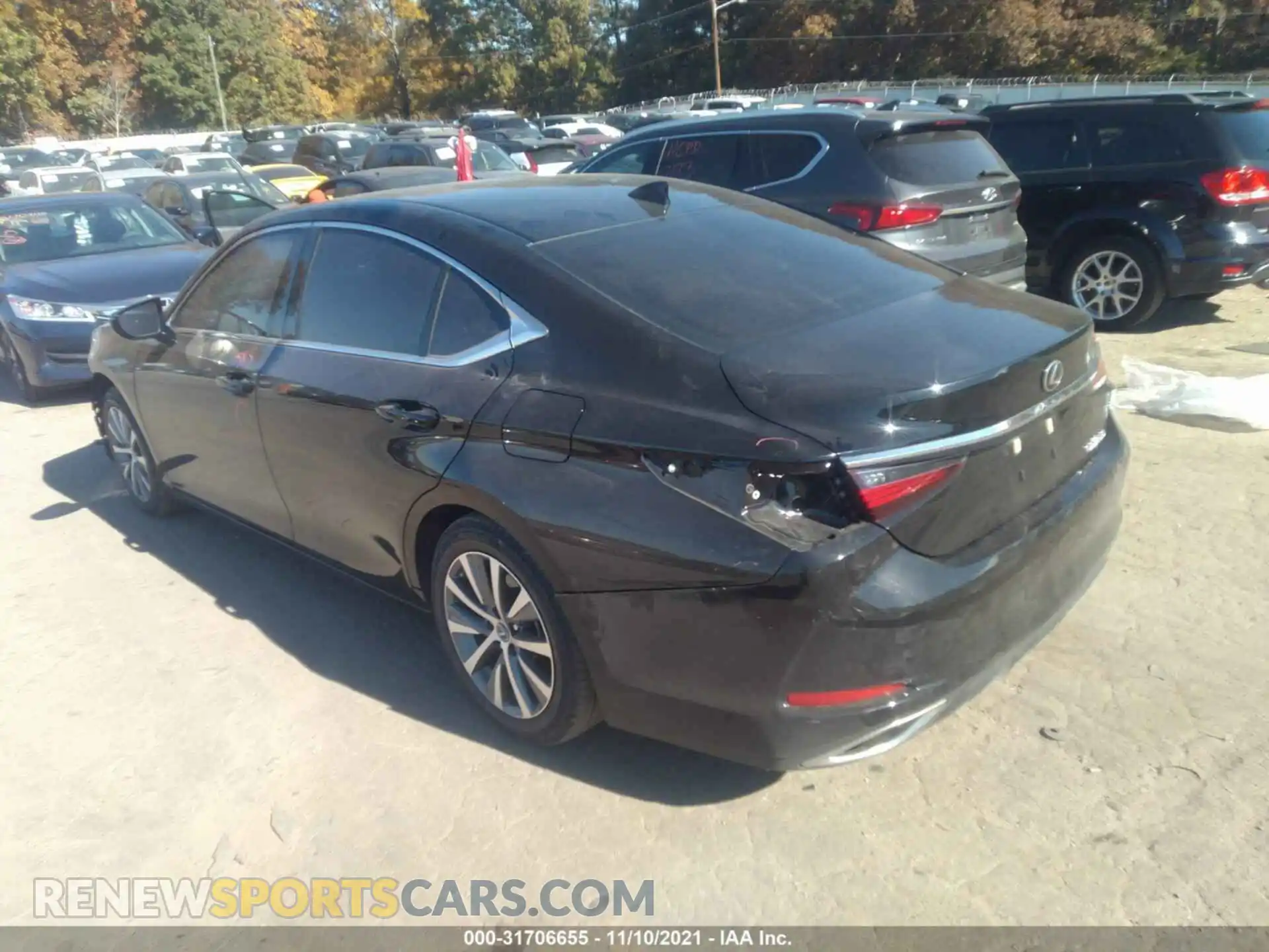 3 Photograph of a damaged car 58ABZ1B14KU017278 LEXUS ES 2019