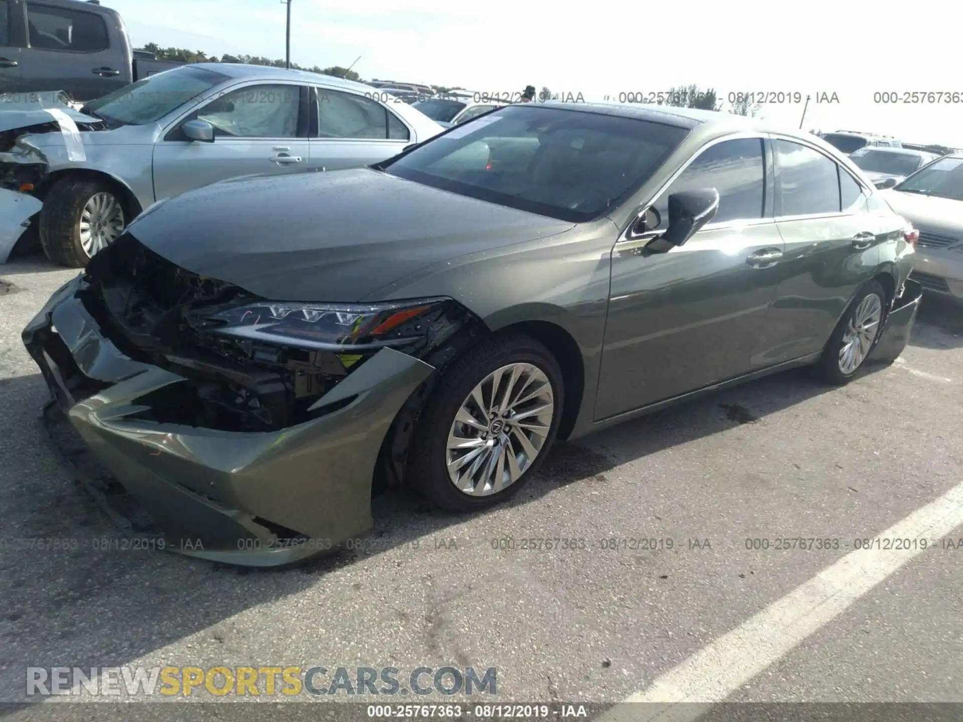 2 Photograph of a damaged car 58ABZ1B14KU026904 LEXUS ES 2019