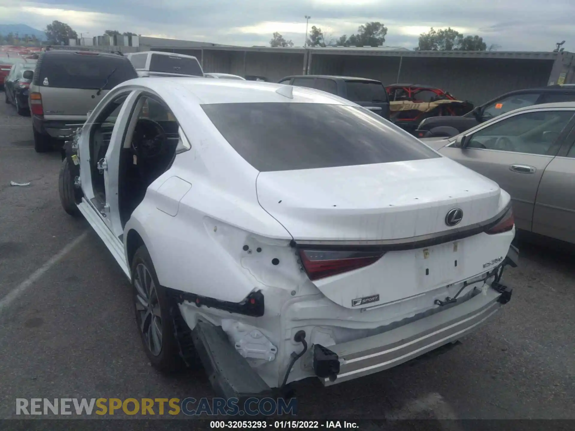 3 Photograph of a damaged car 58ABZ1B14KU035912 LEXUS ES 2019