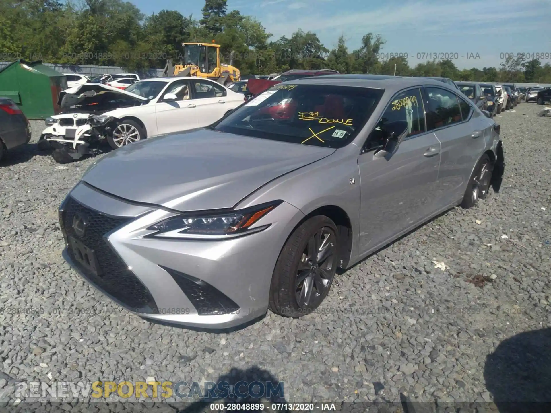 2 fotografías del automóvil dañado 58ABZ1B15KU004376 LEXUS ES 2019