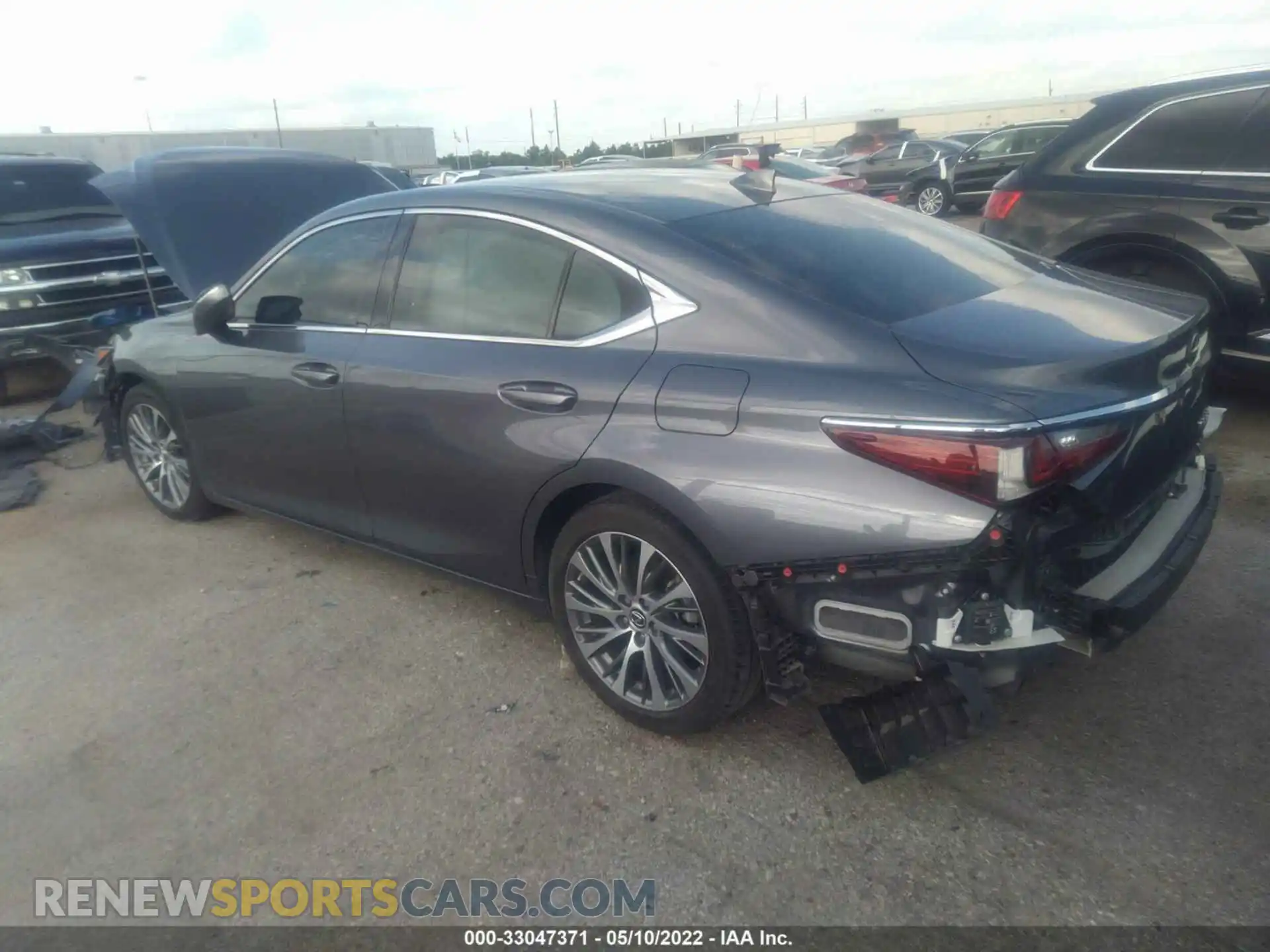 3 Photograph of a damaged car 58ABZ1B15KU038267 LEXUS ES 2019