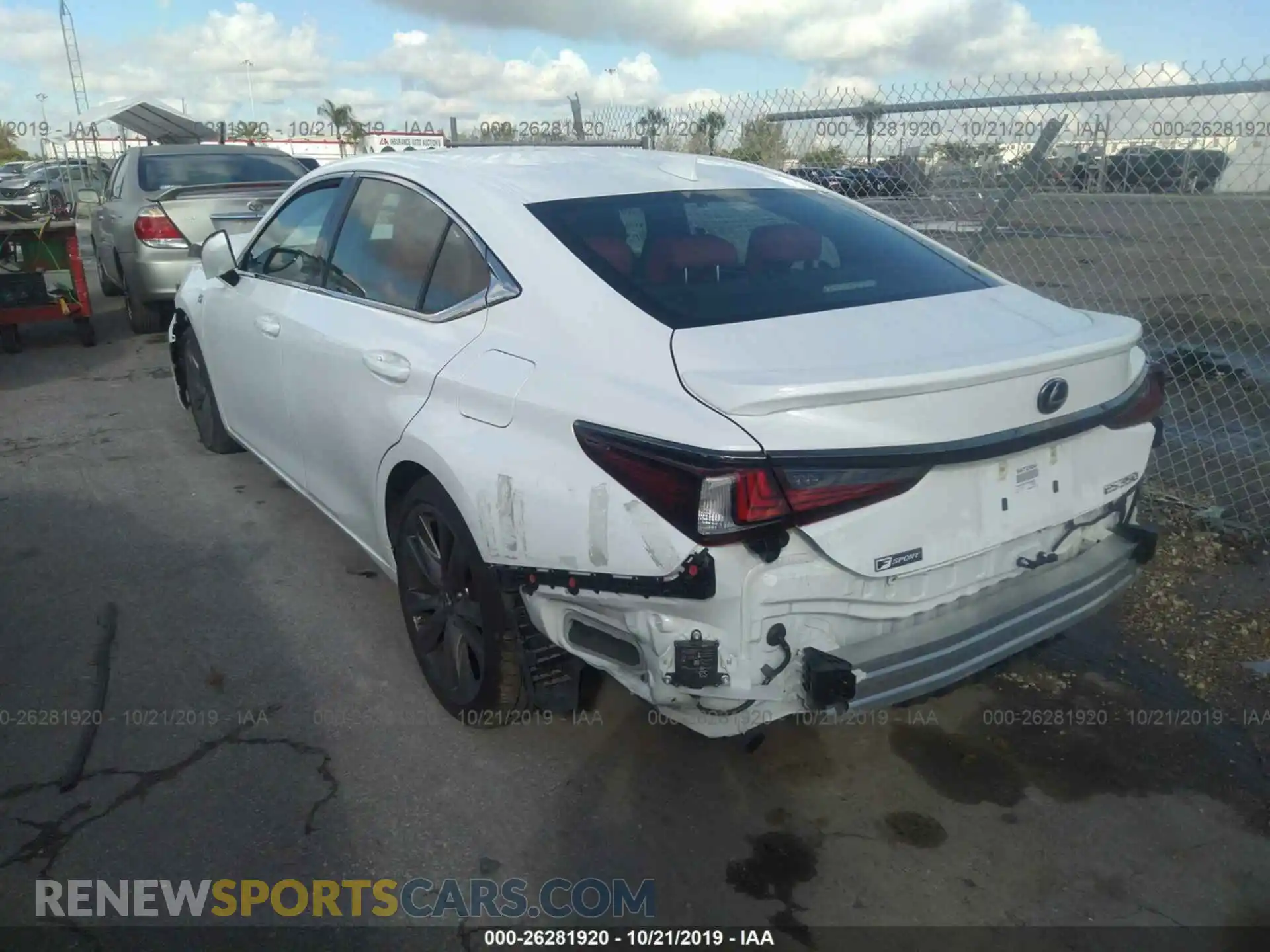 3 Photograph of a damaged car 58ABZ1B15KU039922 LEXUS ES 2019