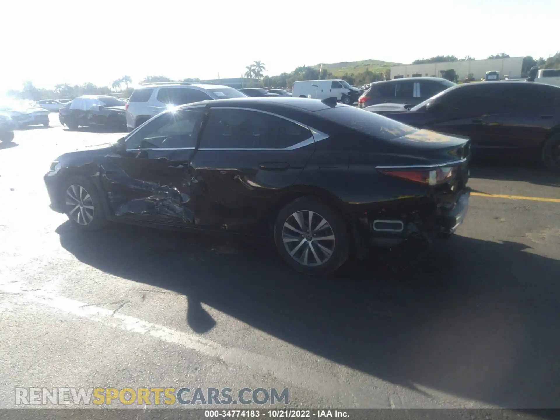 3 Photograph of a damaged car 58ABZ1B15KU049379 LEXUS ES 2019