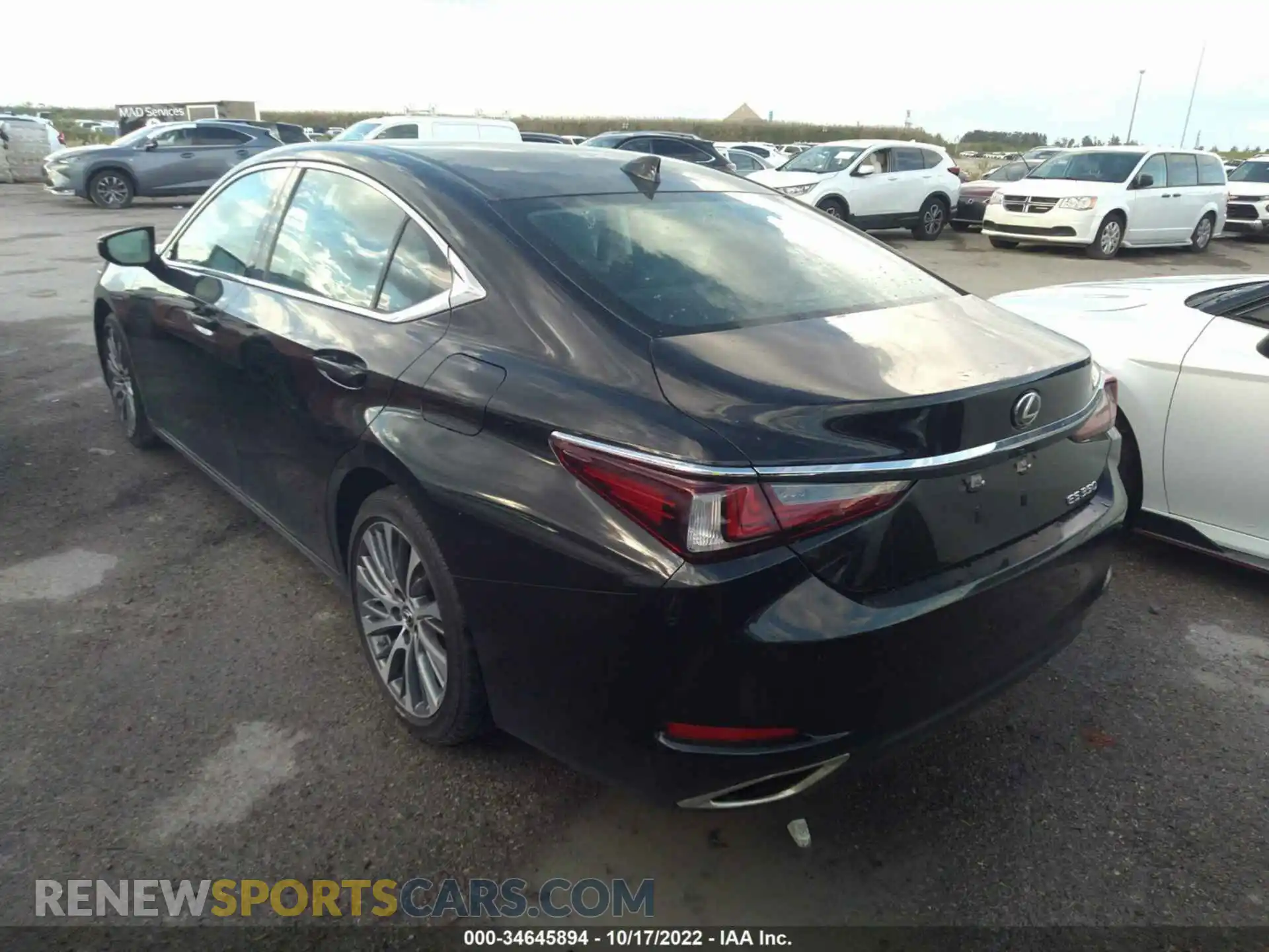 3 Photograph of a damaged car 58ABZ1B16KU039606 LEXUS ES 2019