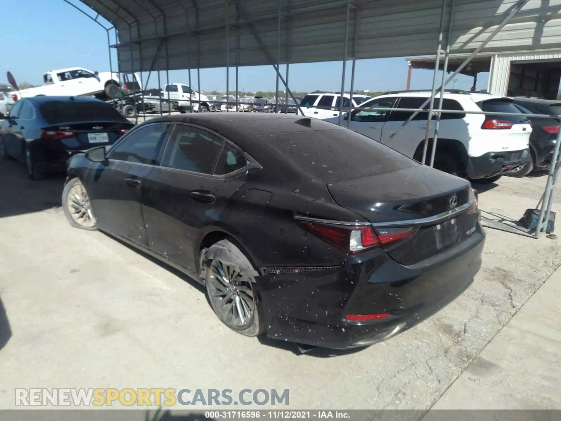 3 Photograph of a damaged car 58ABZ1B17KU012771 LEXUS ES 2019