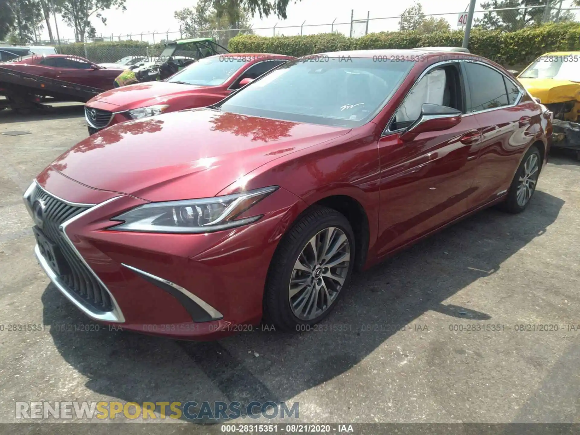 2 Photograph of a damaged car JTHB21B11K2023470 LEXUS ES 2019