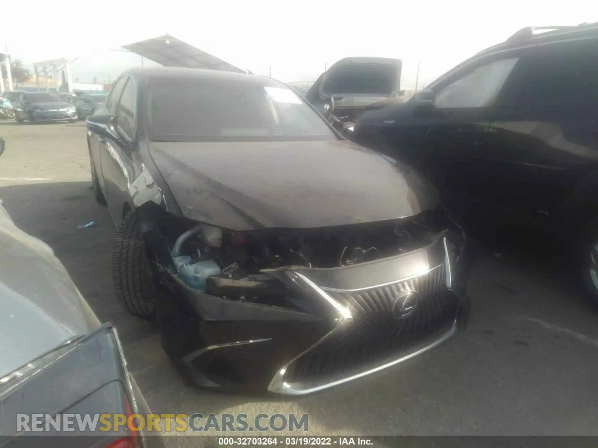 1 Photograph of a damaged car JTHB21B15K2023083 LEXUS ES 2019