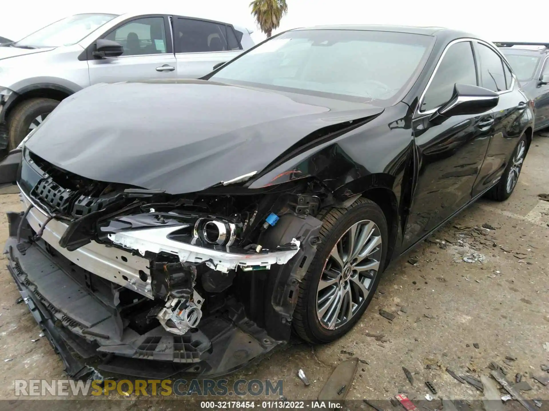2 Photograph of a damaged car JTHB21B18K2035146 LEXUS ES 2019