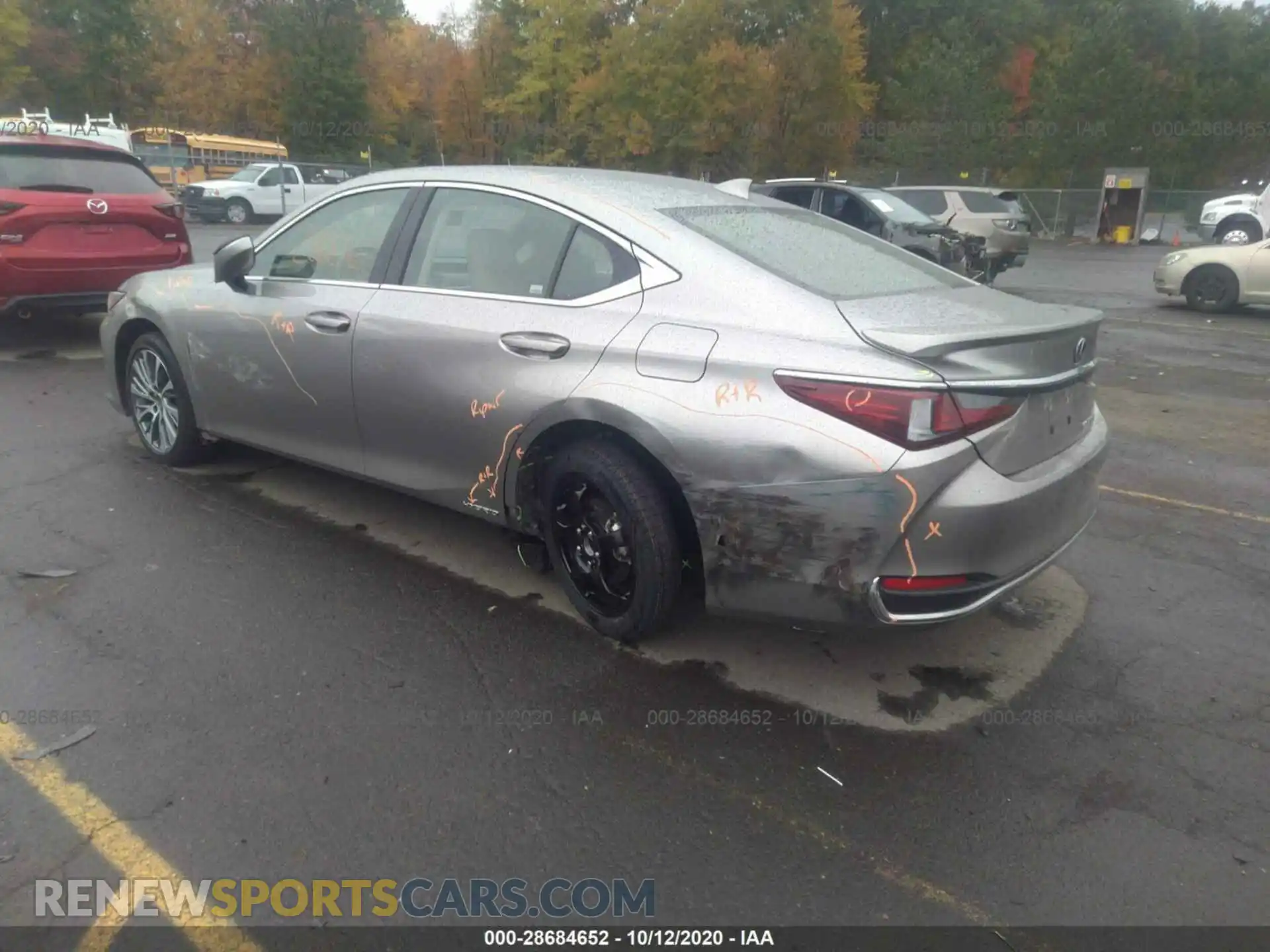 3 Photograph of a damaged car JTHB21B18K2042629 LEXUS ES 2019