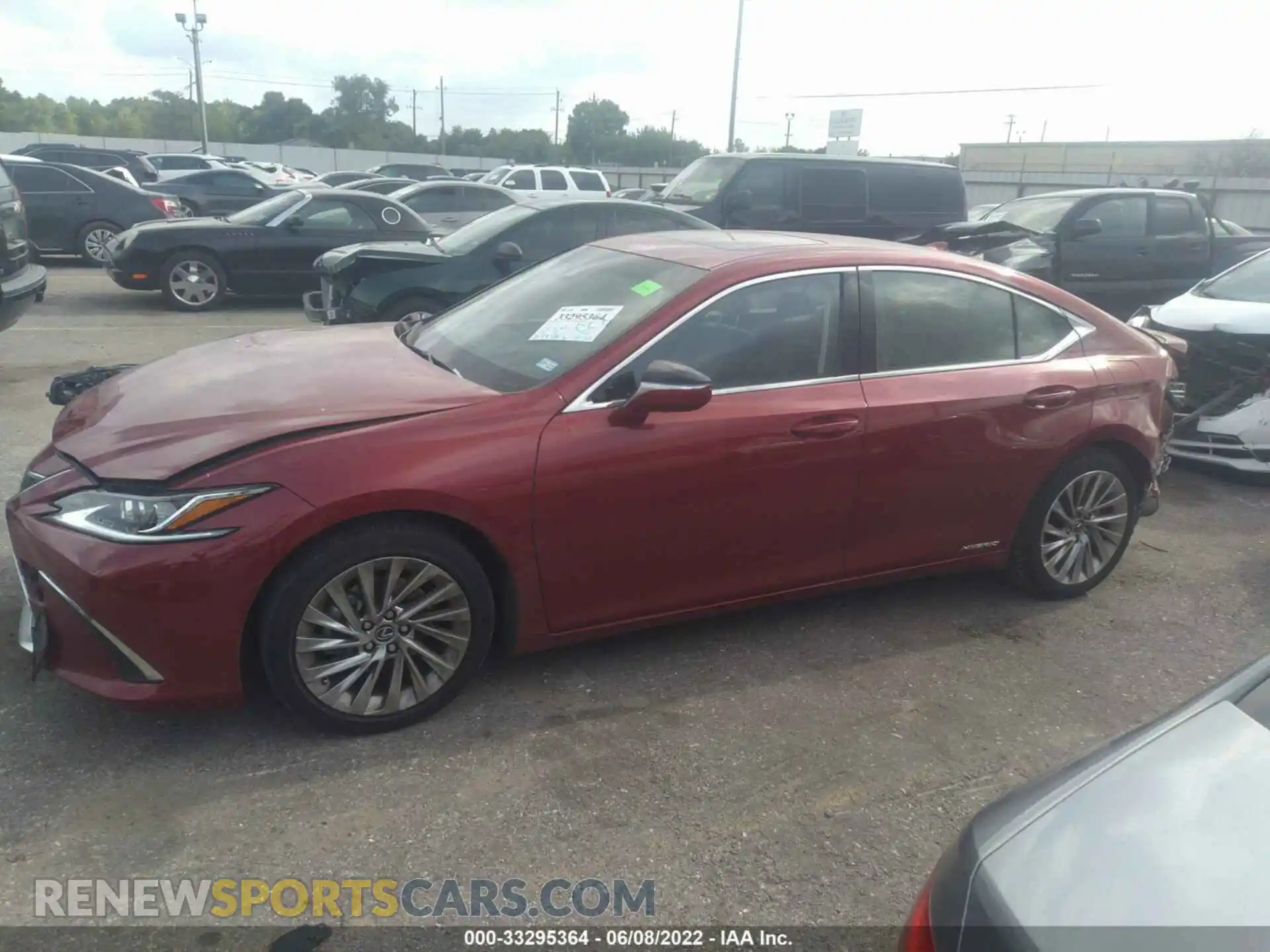 2 Photograph of a damaged car JTHB21B1XK2019577 LEXUS ES 2019