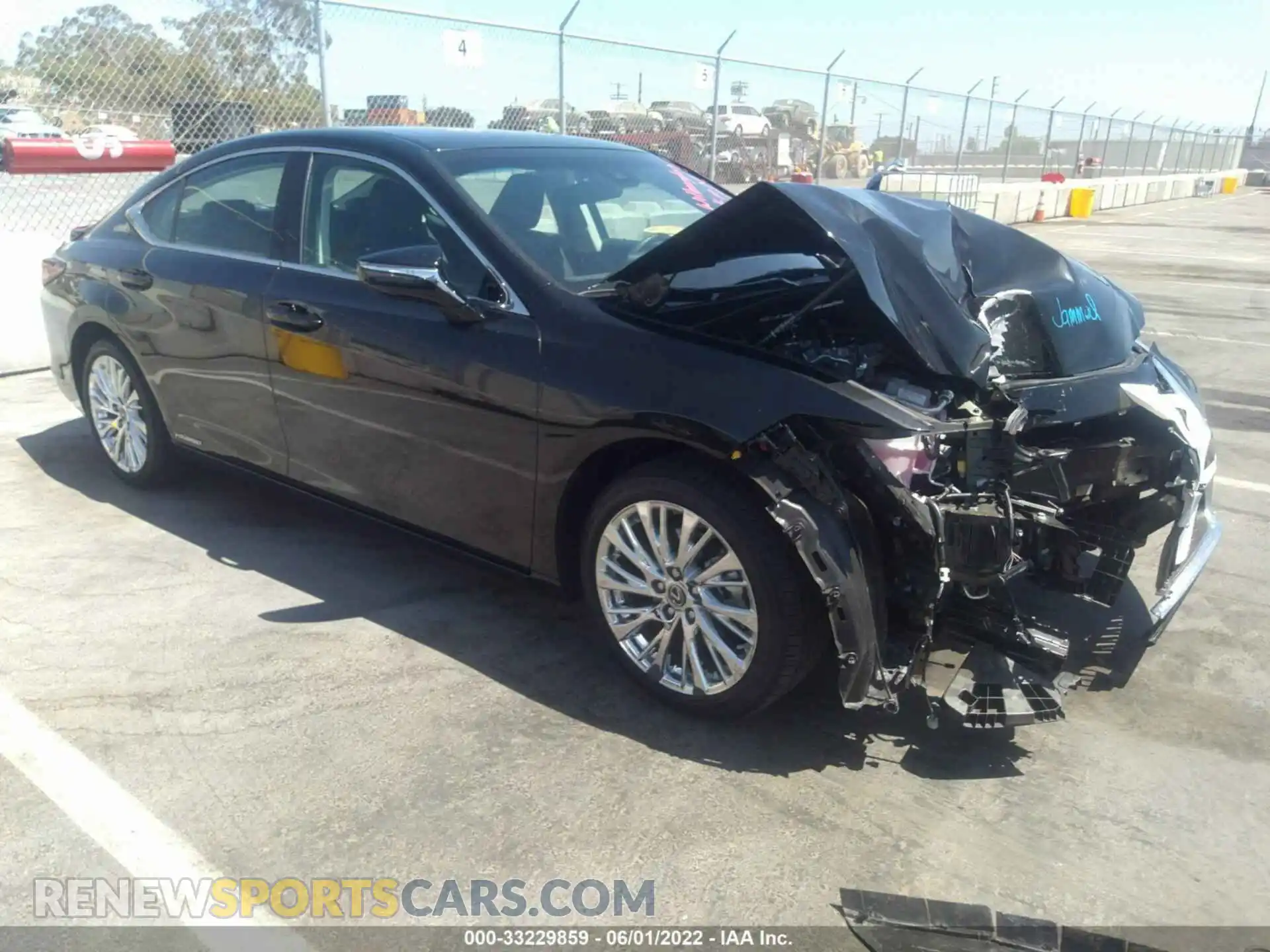 1 Photograph of a damaged car 58AD21B10LU012674 LEXUS ES 2020