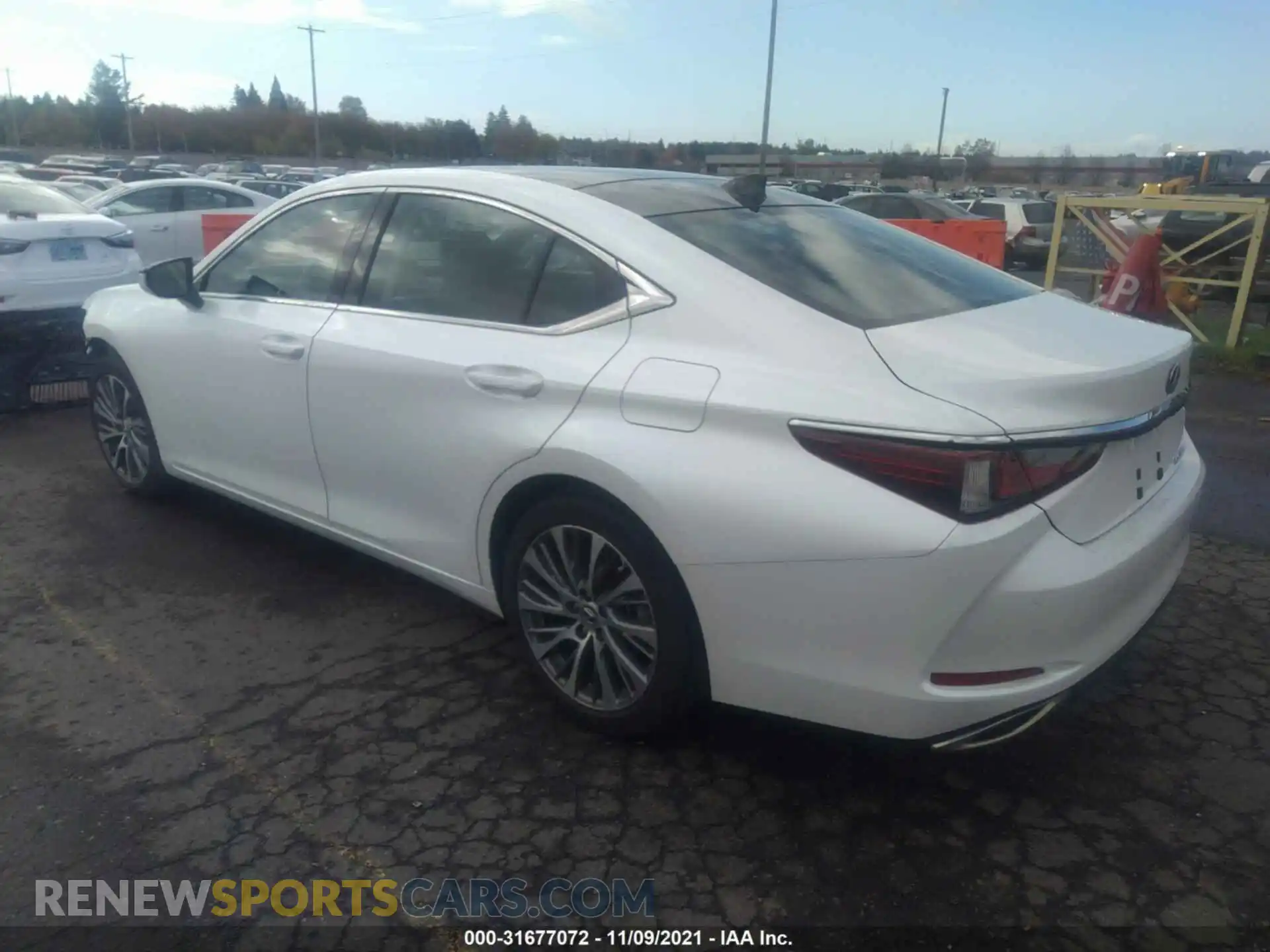 3 Photograph of a damaged car 58ADZ1B11LU058980 LEXUS ES 2020