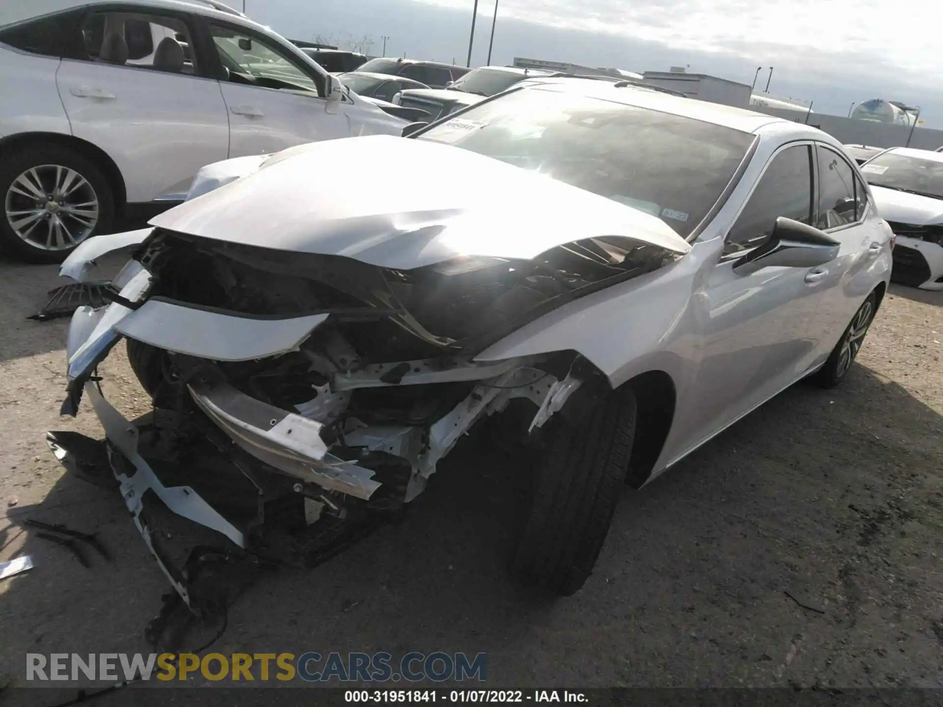 2 Photograph of a damaged car 58ADZ1B13LU061444 LEXUS ES 2020