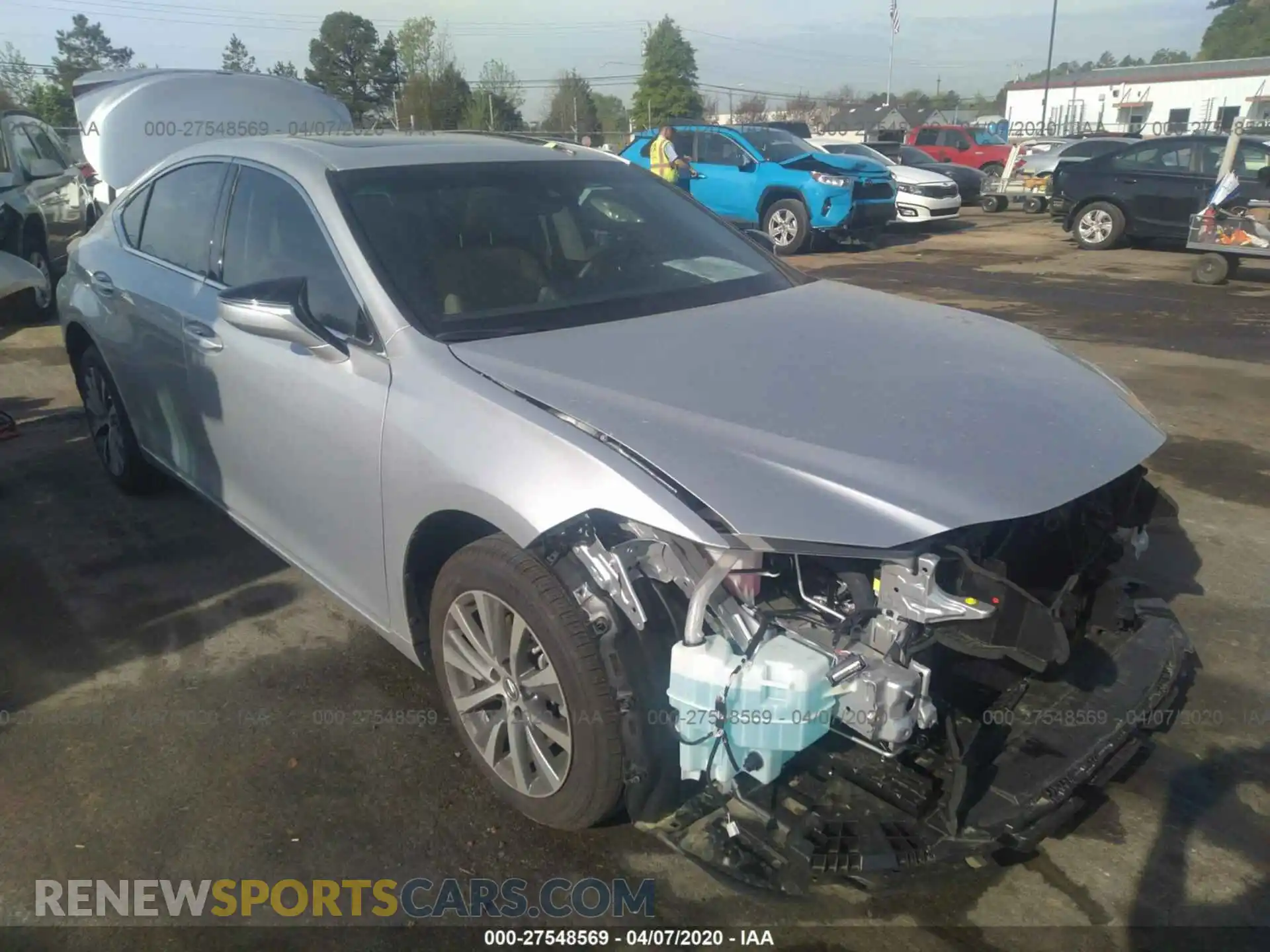 1 Photograph of a damaged car 58ADZ1B16LU054553 LEXUS ES 2020