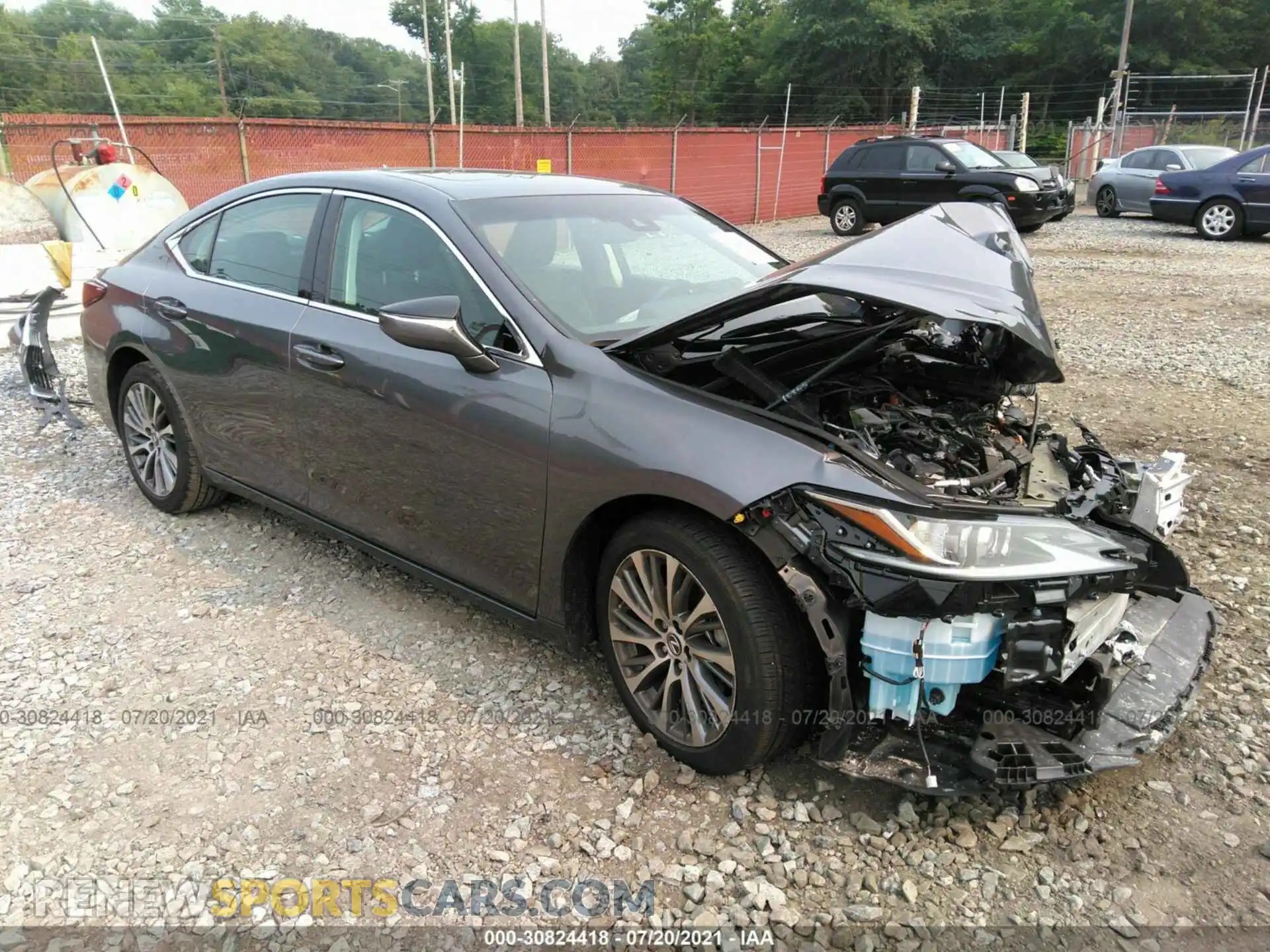 1 Photograph of a damaged car 58ADZ1B16LU057422 LEXUS ES 2020