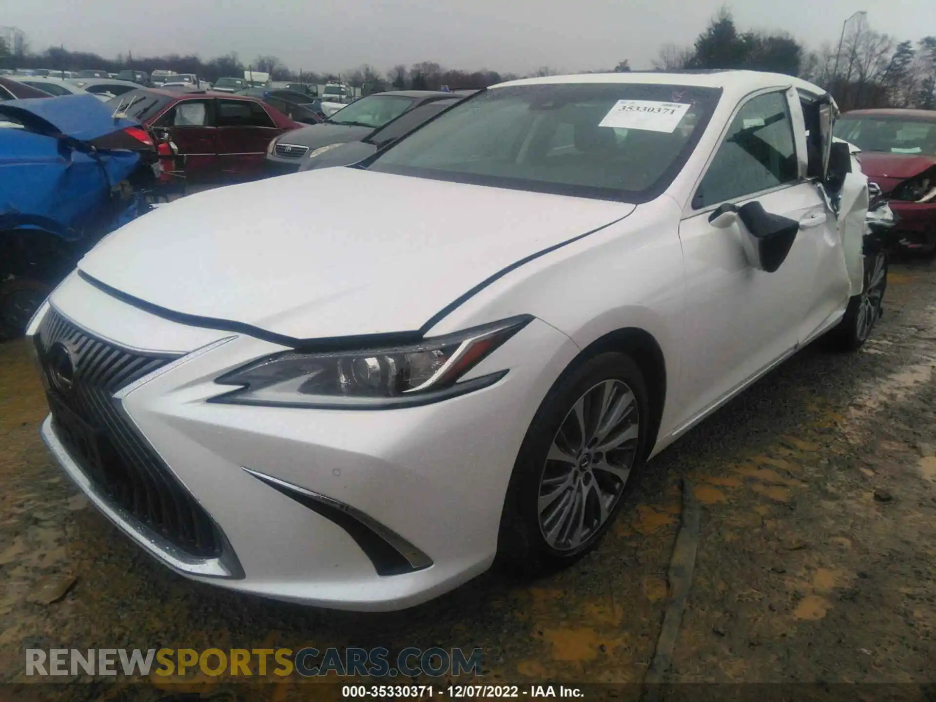 2 Photograph of a damaged car 58ADZ1B18LU066395 LEXUS ES 2020