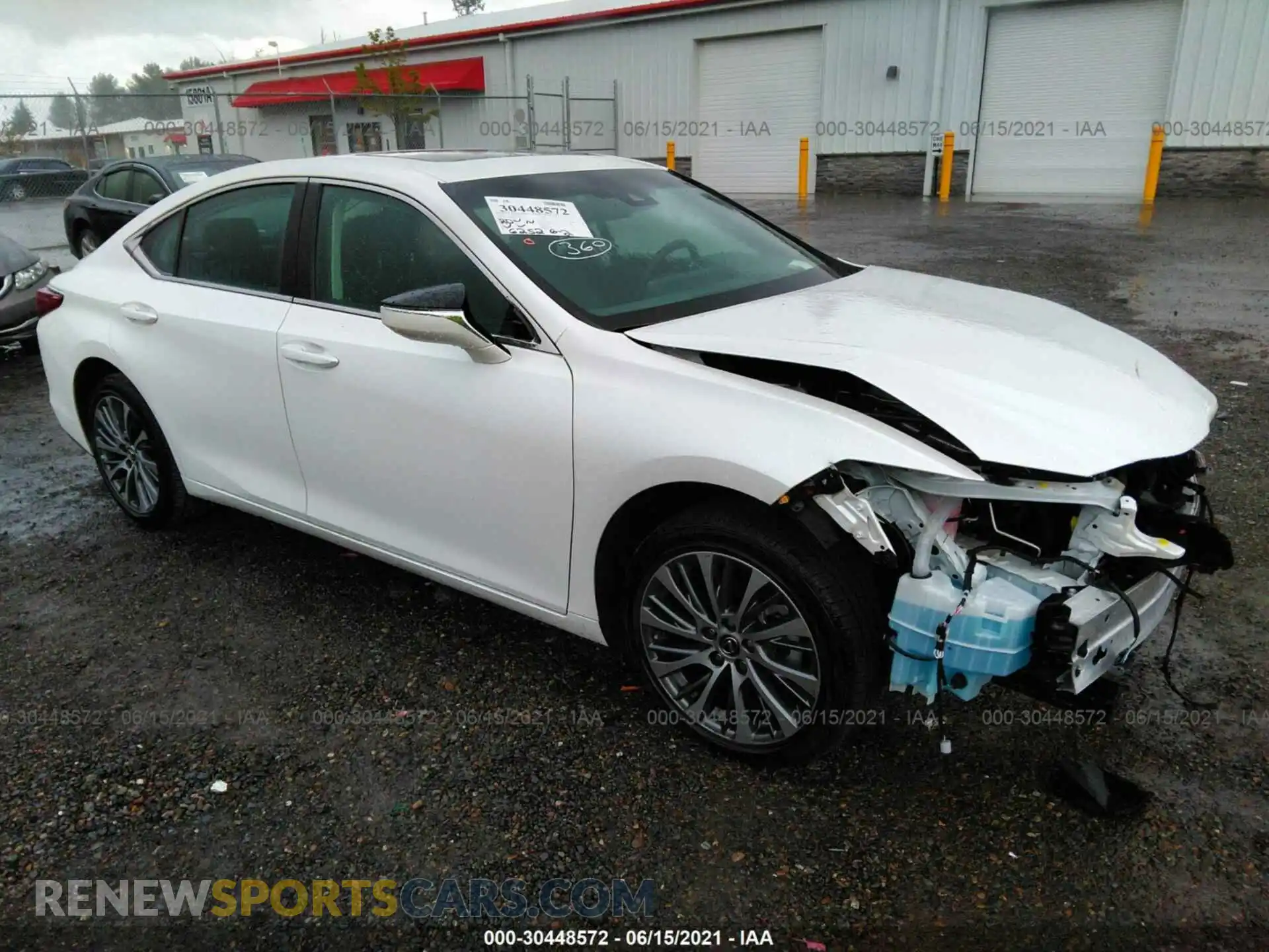 1 Photograph of a damaged car 58ADZ1B19LU063893 LEXUS ES 2020