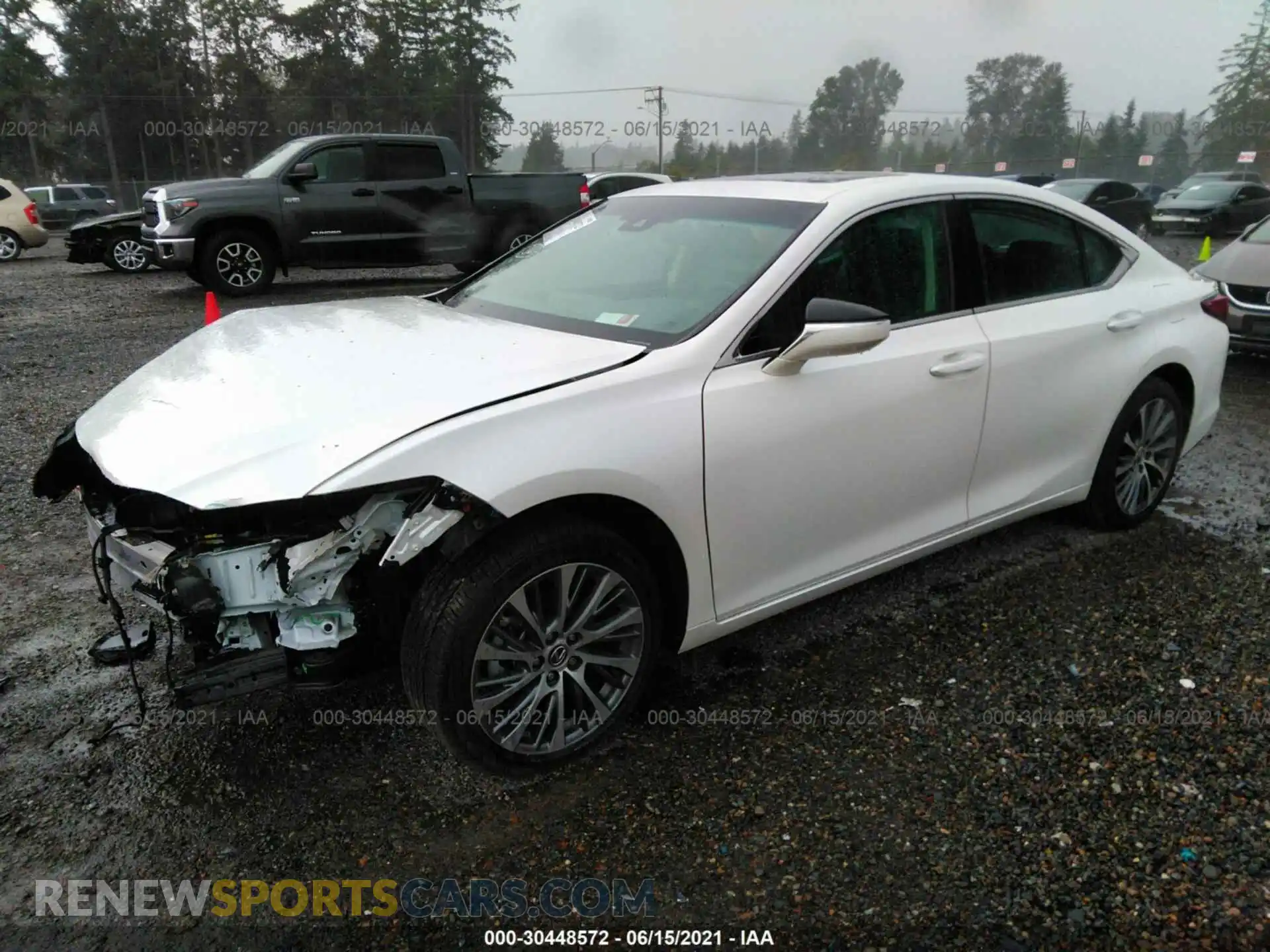 2 Photograph of a damaged car 58ADZ1B19LU063893 LEXUS ES 2020