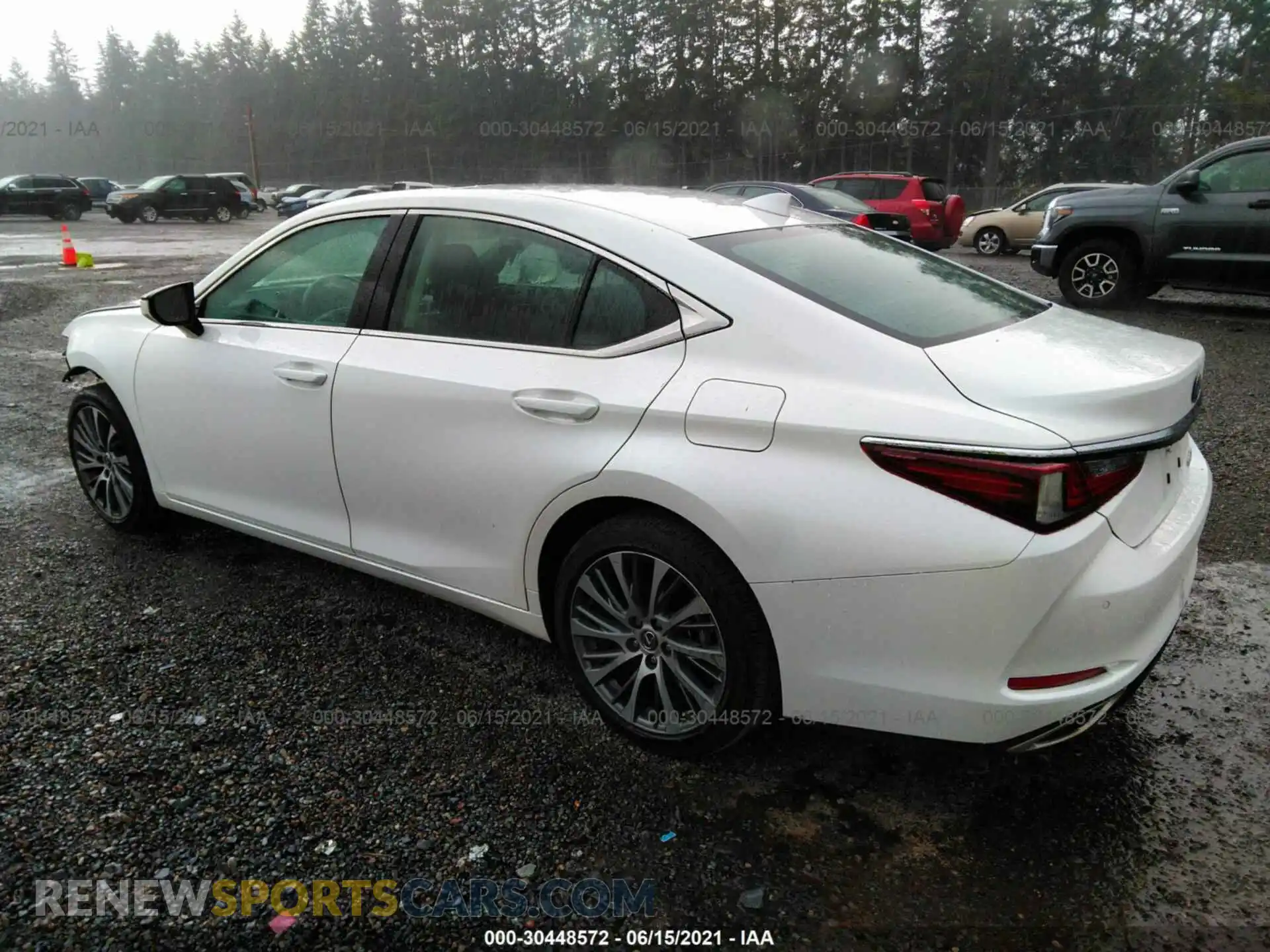 3 Photograph of a damaged car 58ADZ1B19LU063893 LEXUS ES 2020