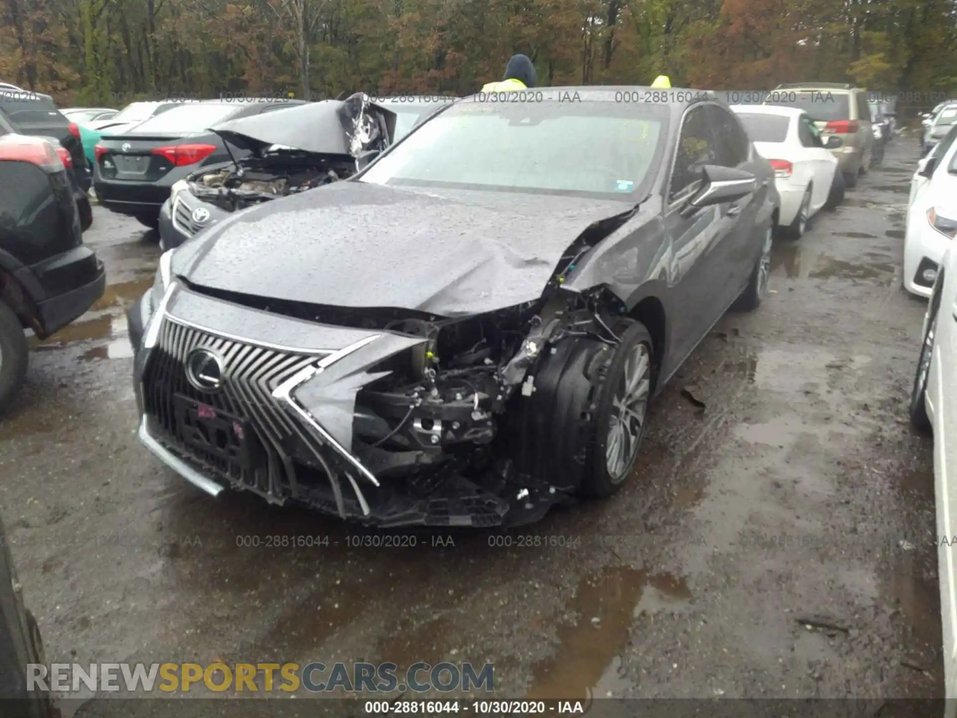 2 Photograph of a damaged car 58ADZ1B19LU076837 LEXUS ES 2020