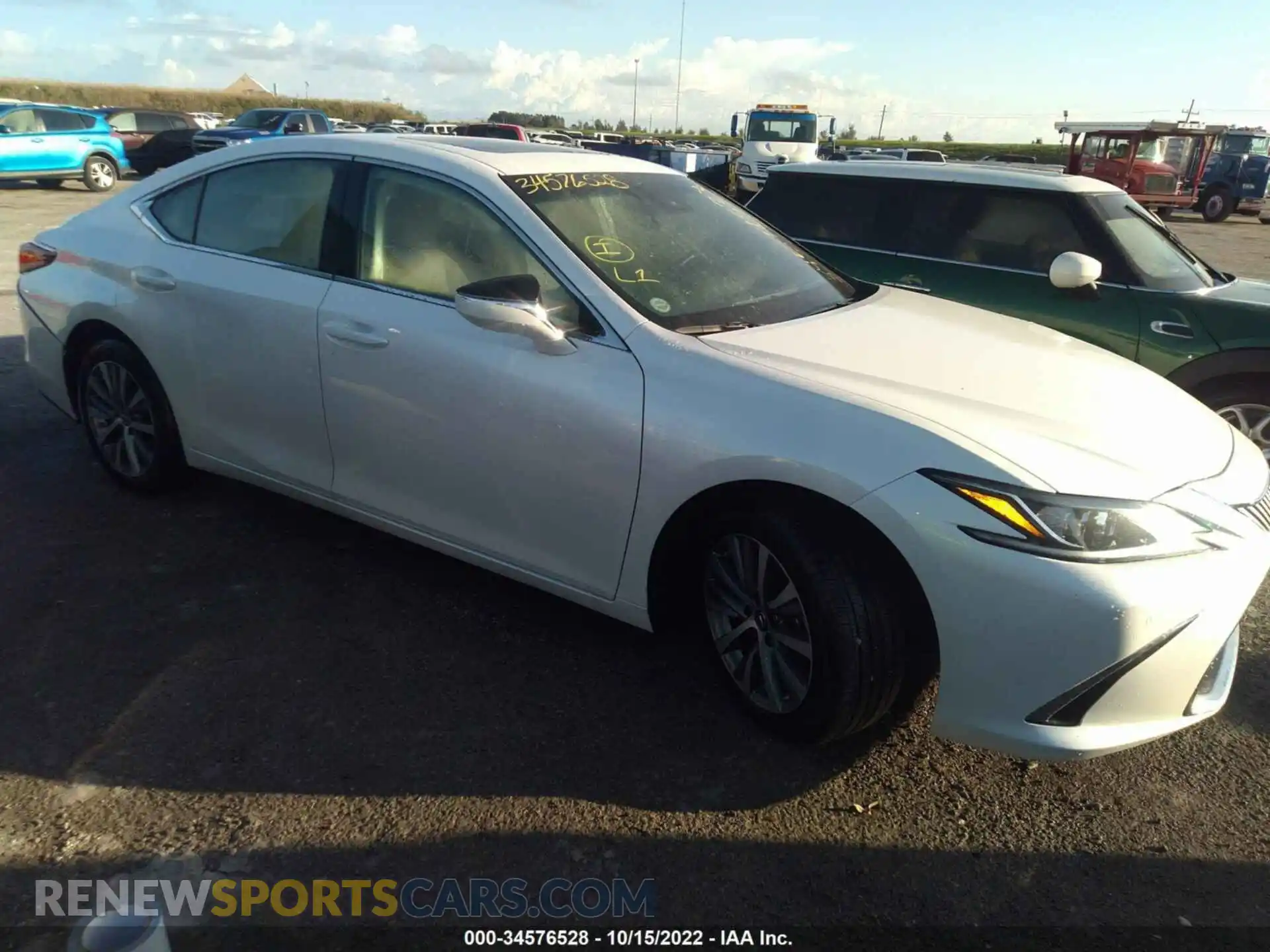 1 Photograph of a damaged car 58ADZ1B1XLU079231 LEXUS ES 2020